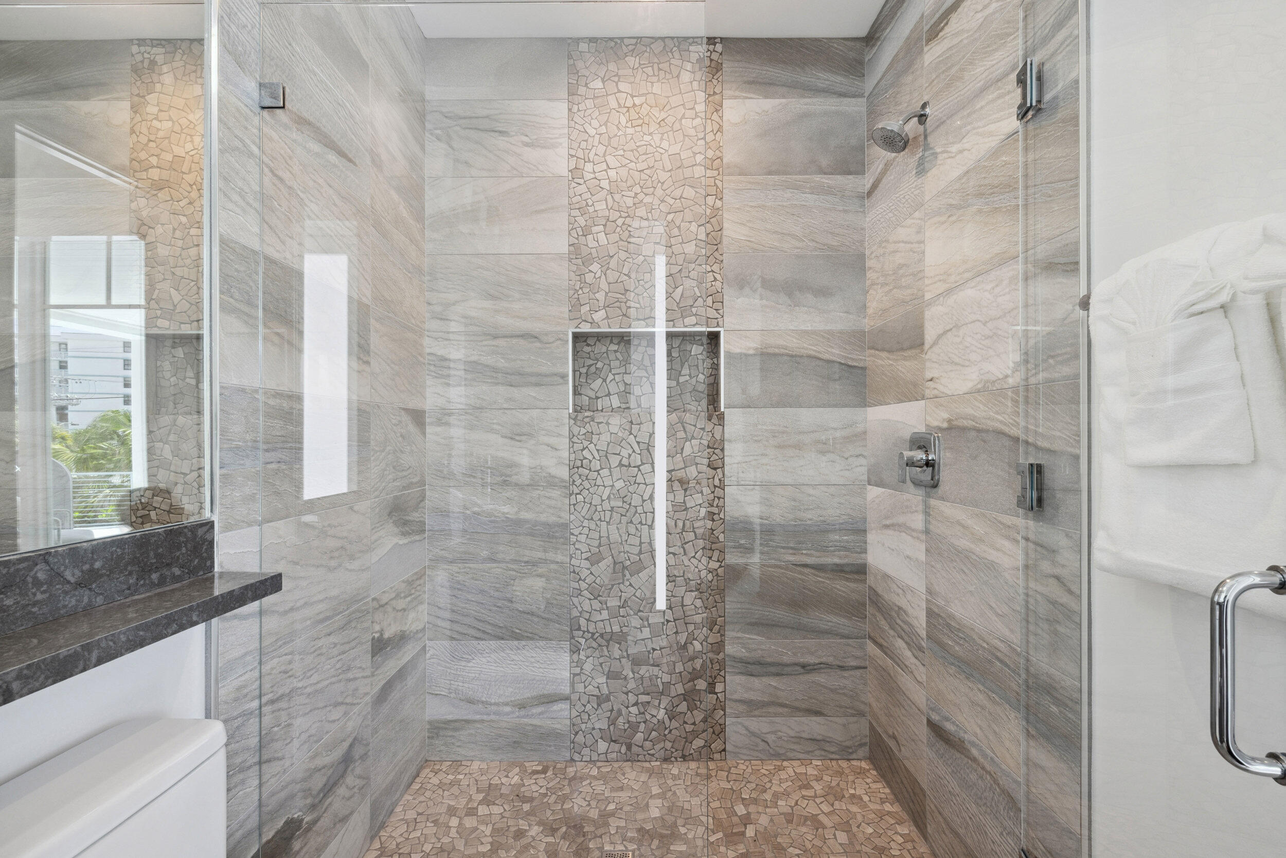 461 Venus Drive 1