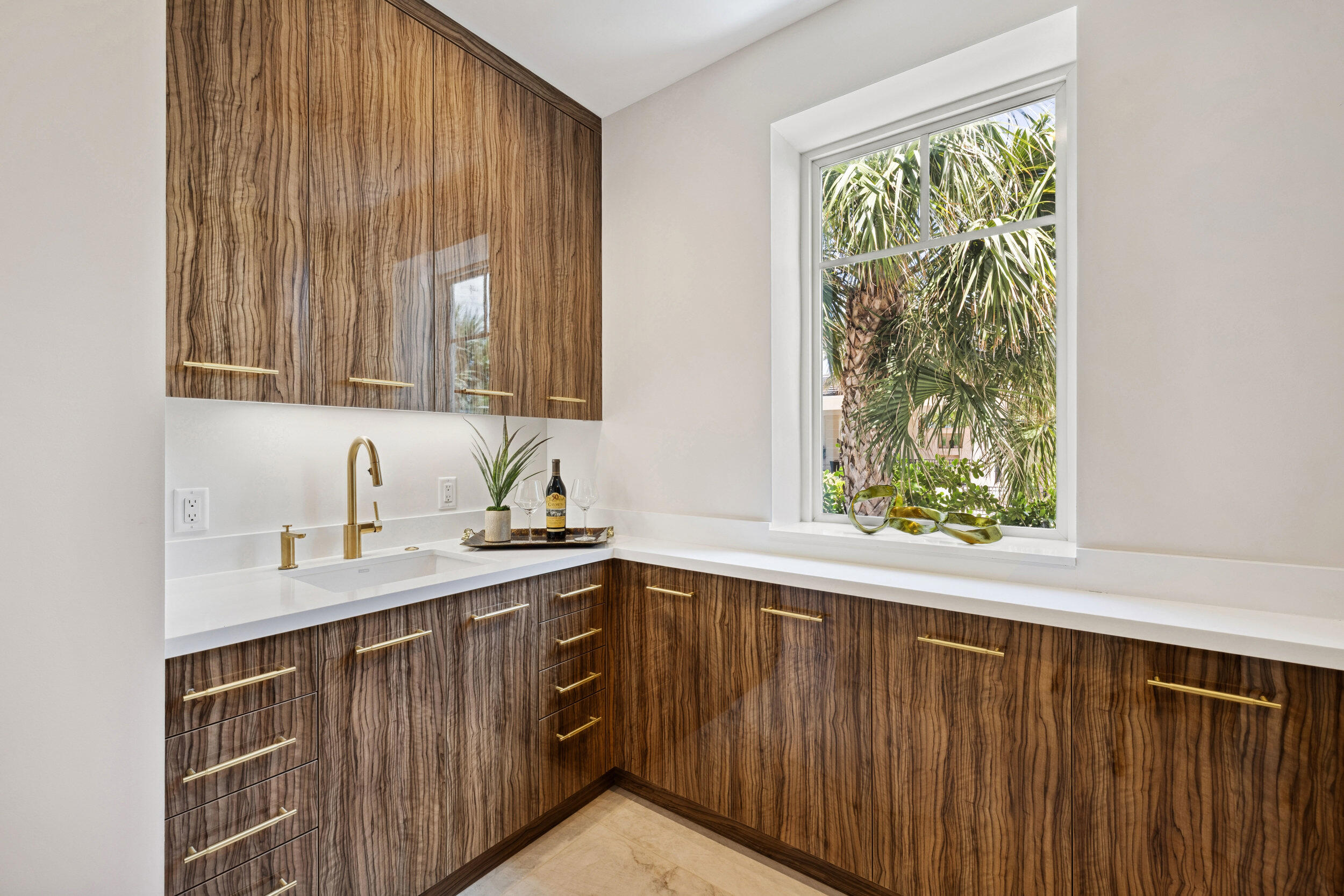 461 Venus Drive 1
