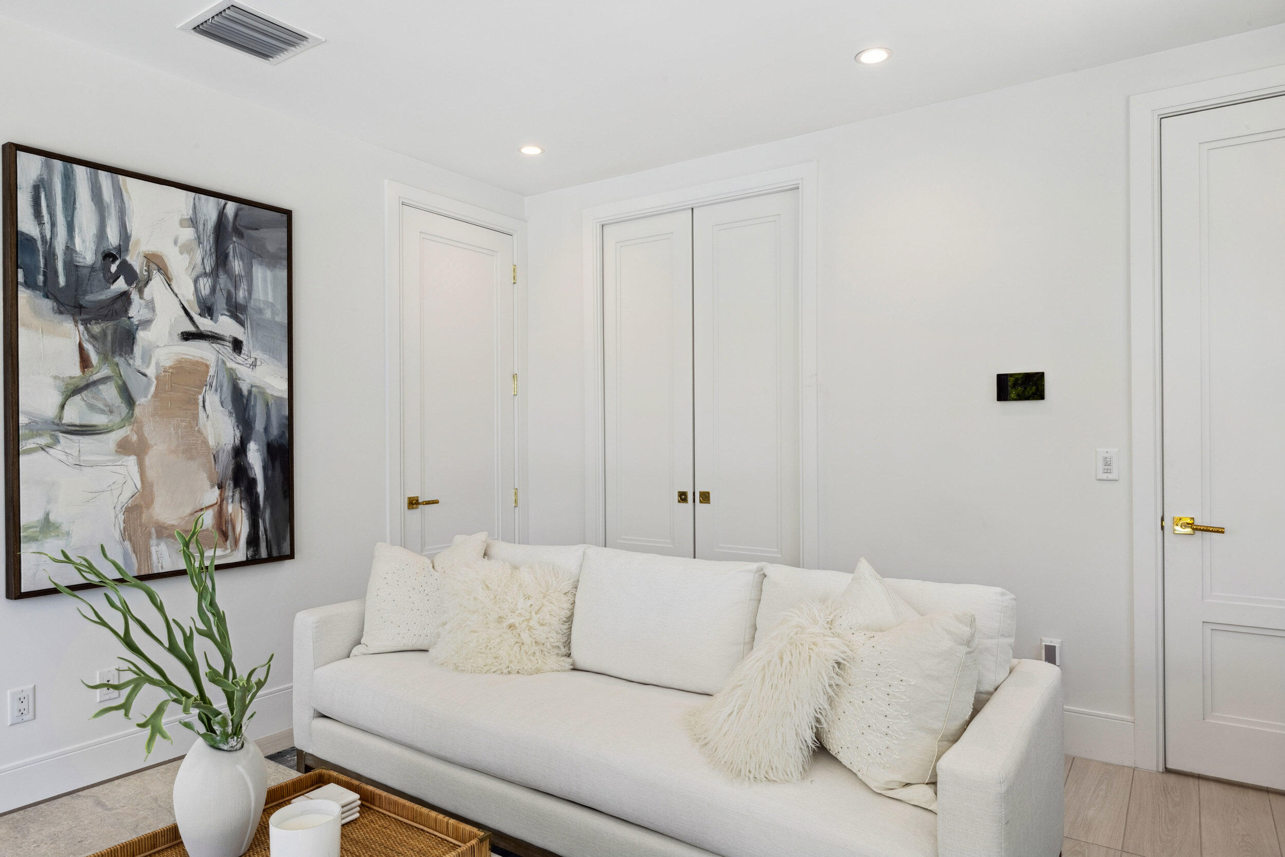 461 Venus Drive 1