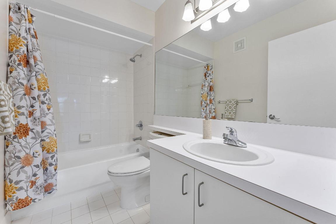 3821 SW Coquina Cove Way 205