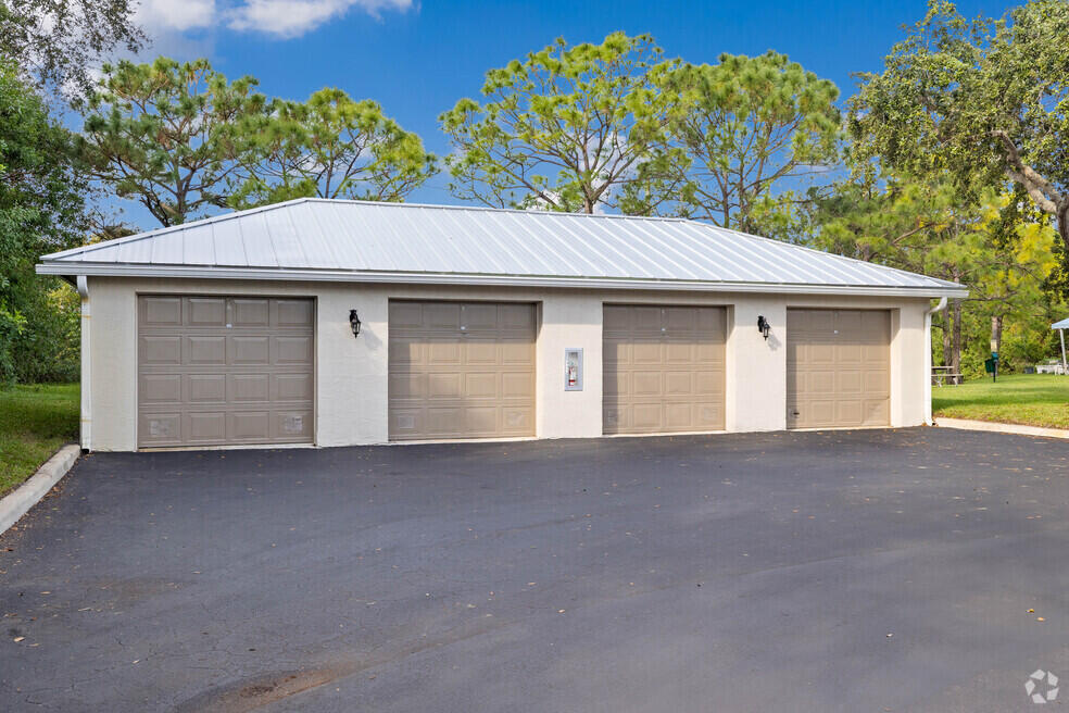 3821 SW Coquina Cove Way 205