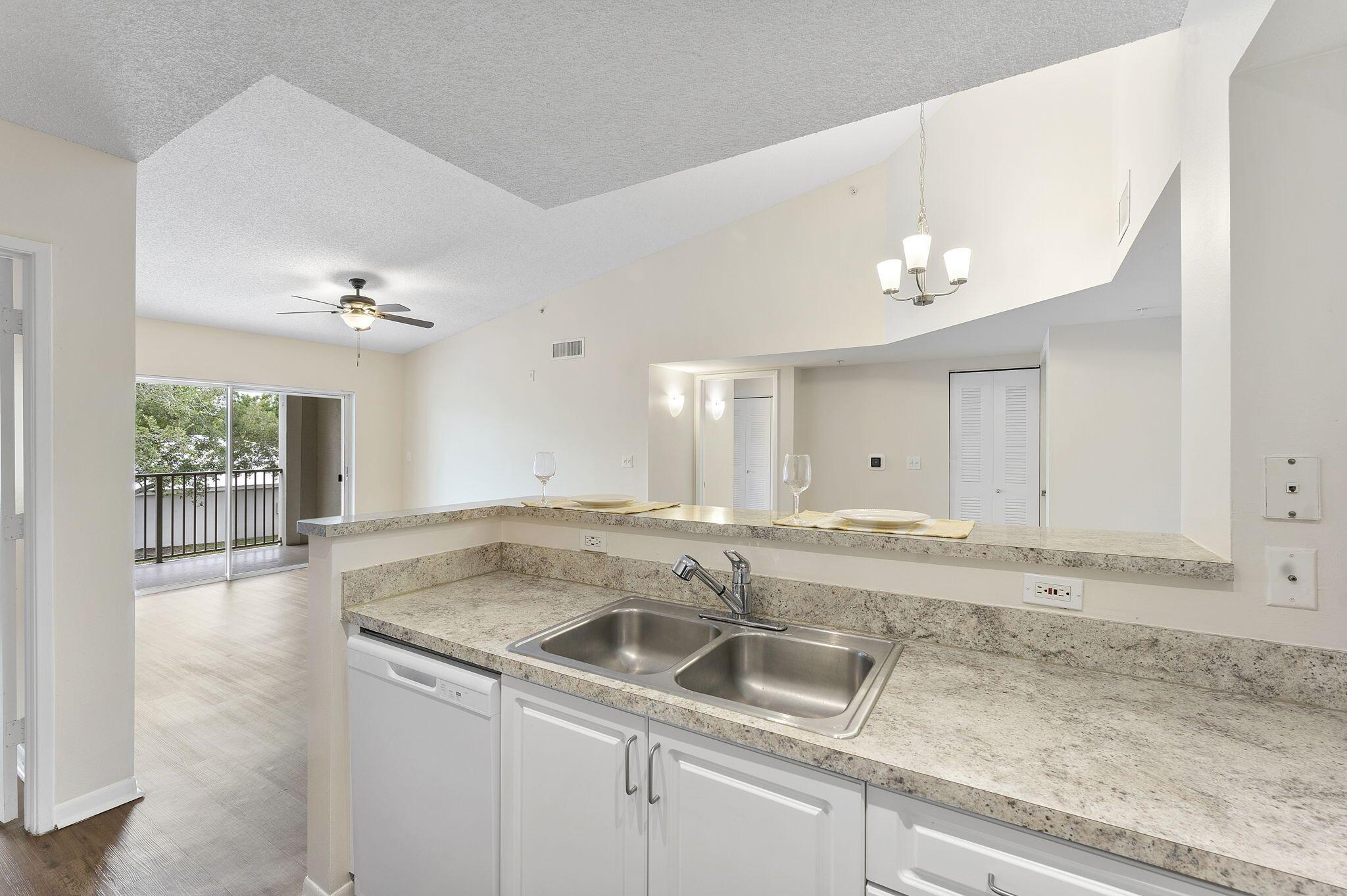 3821 SW Coquina Cove Way 205