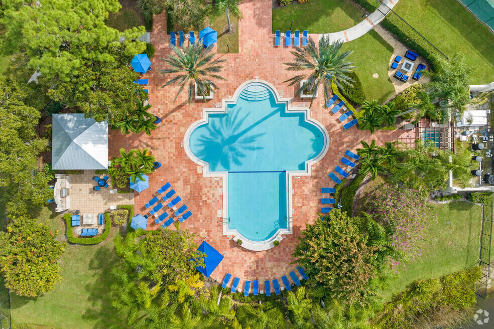 3821 SW Coquina Cove Way 205