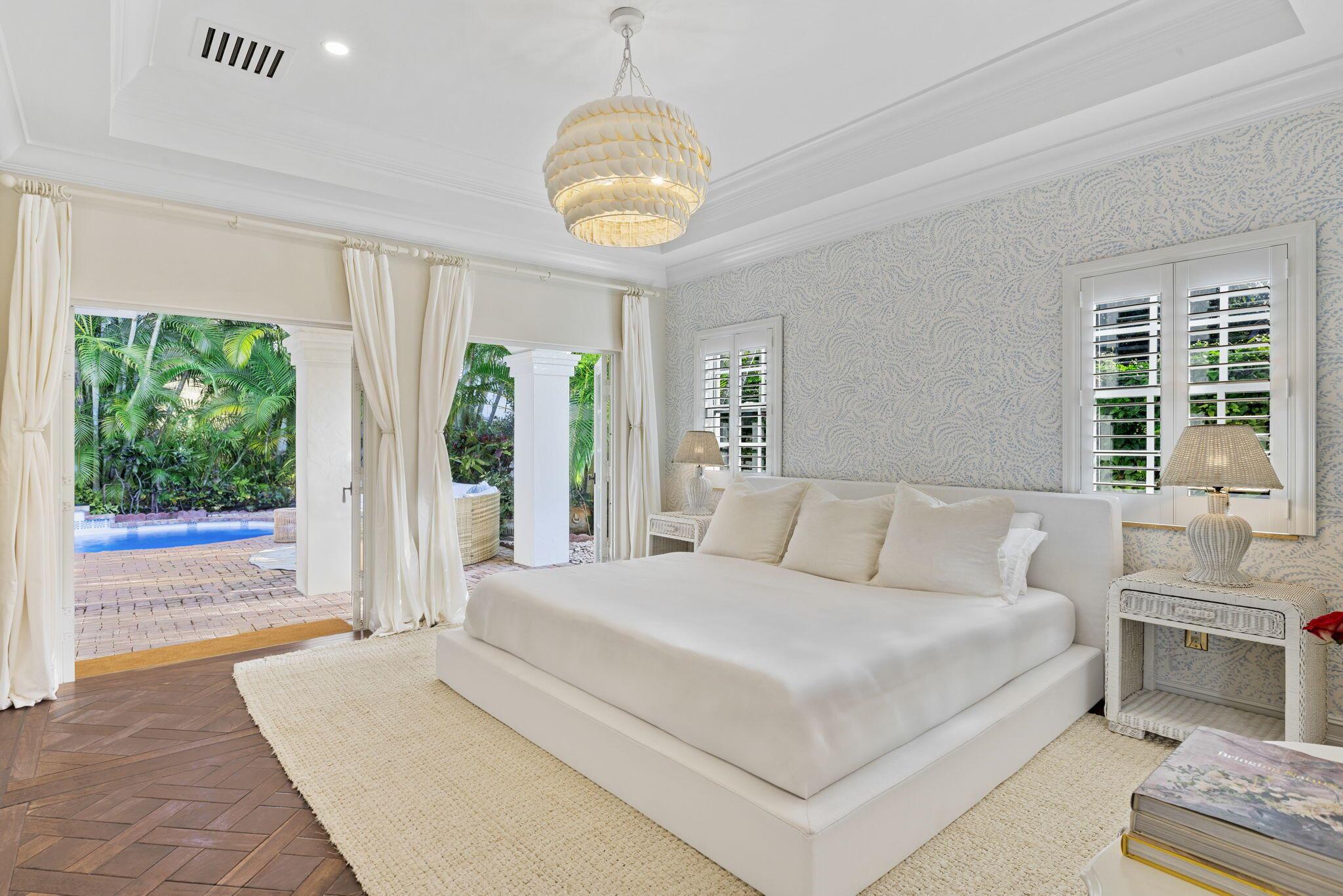 309 Valencia Road