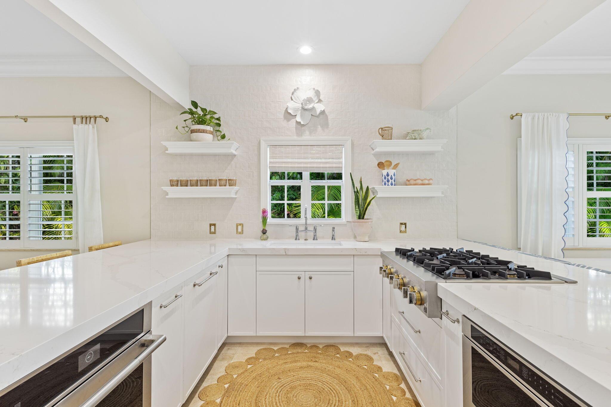 309 Valencia Road