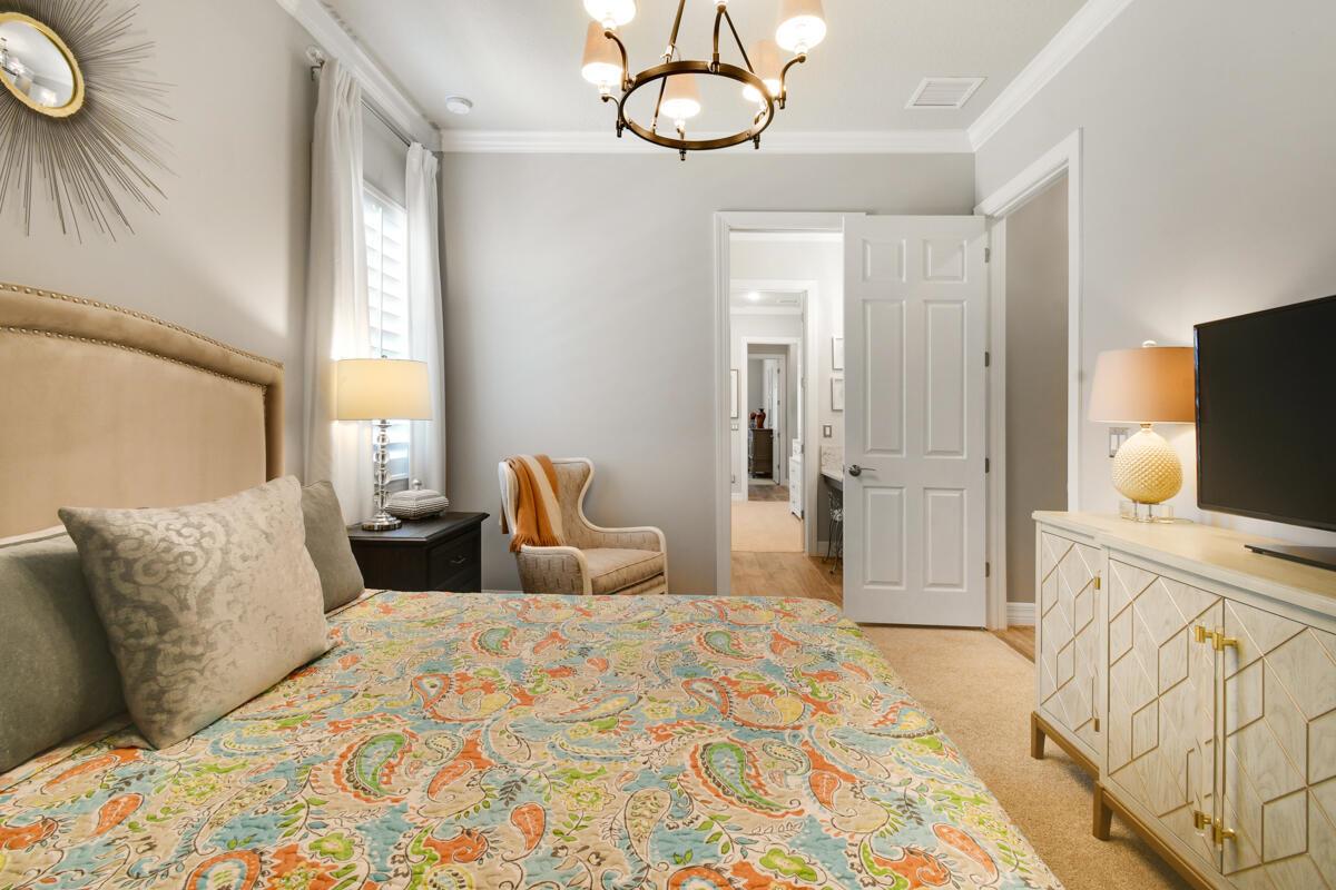 749 SW Sea Green Street