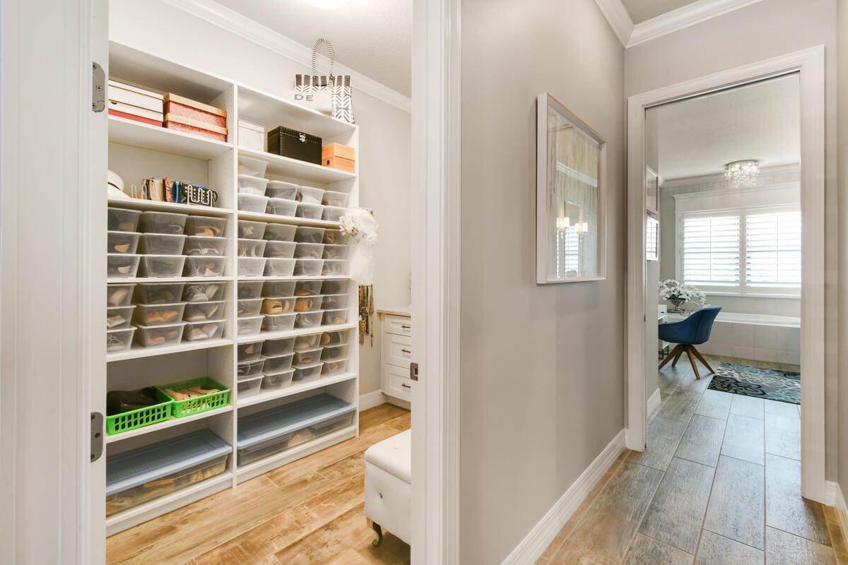 749 SW Sea Green Street