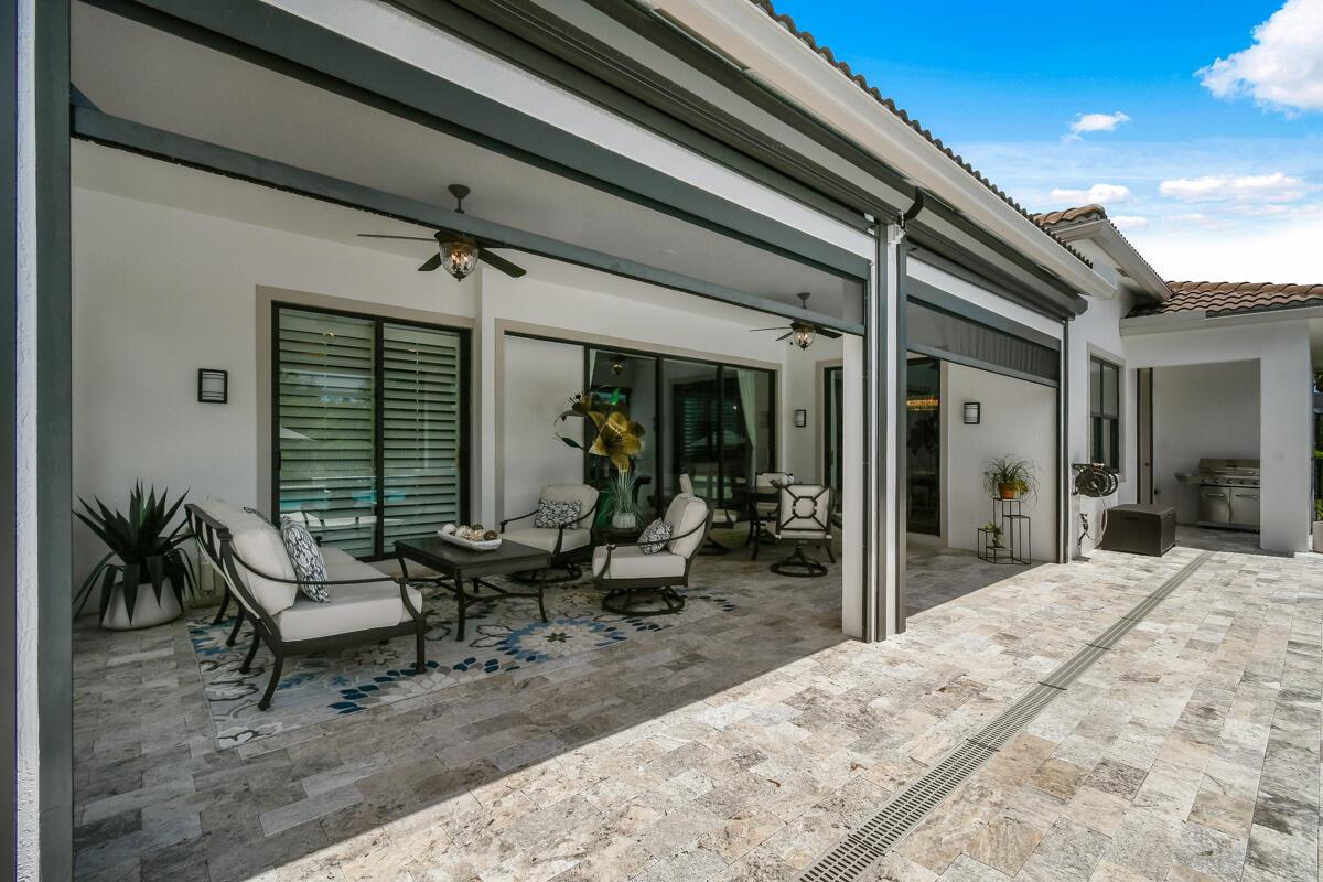 749 SW Sea Green Street