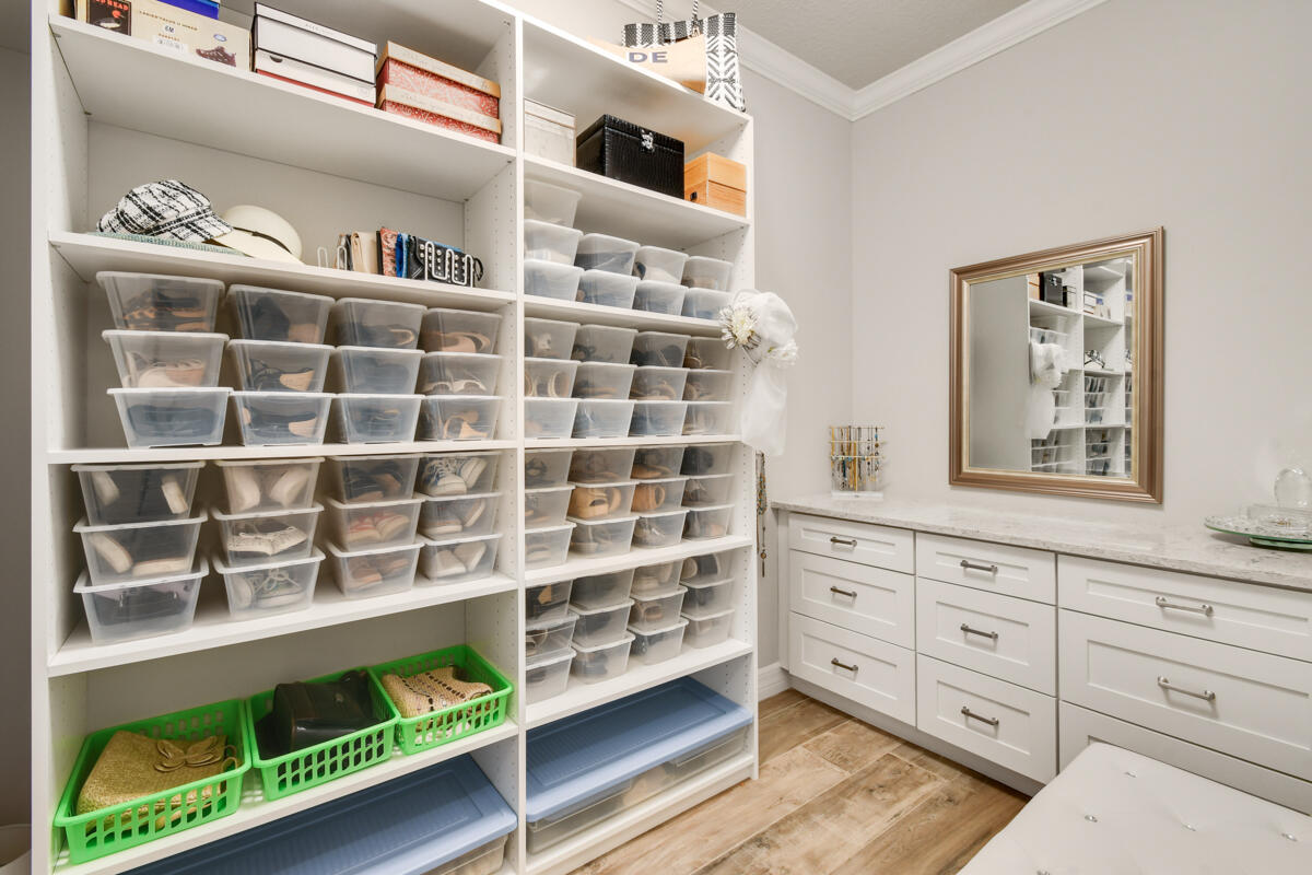 749 SW Sea Green Street