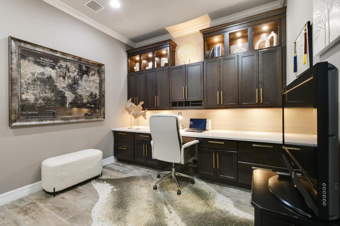 749 SW Sea Green Street