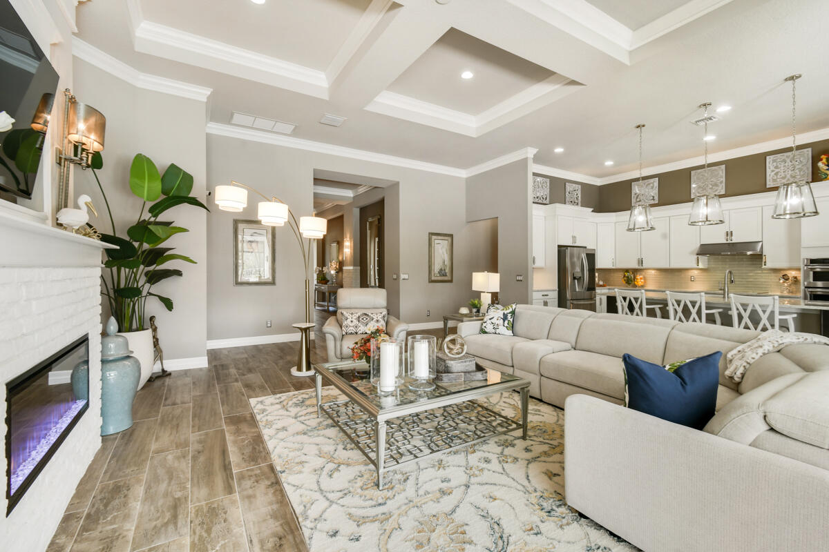 749 SW Sea Green Street