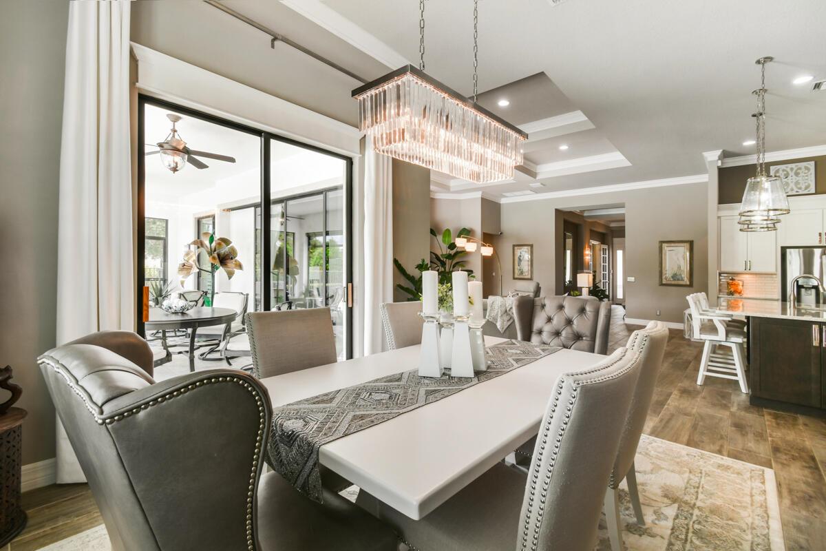 749 SW Sea Green Street