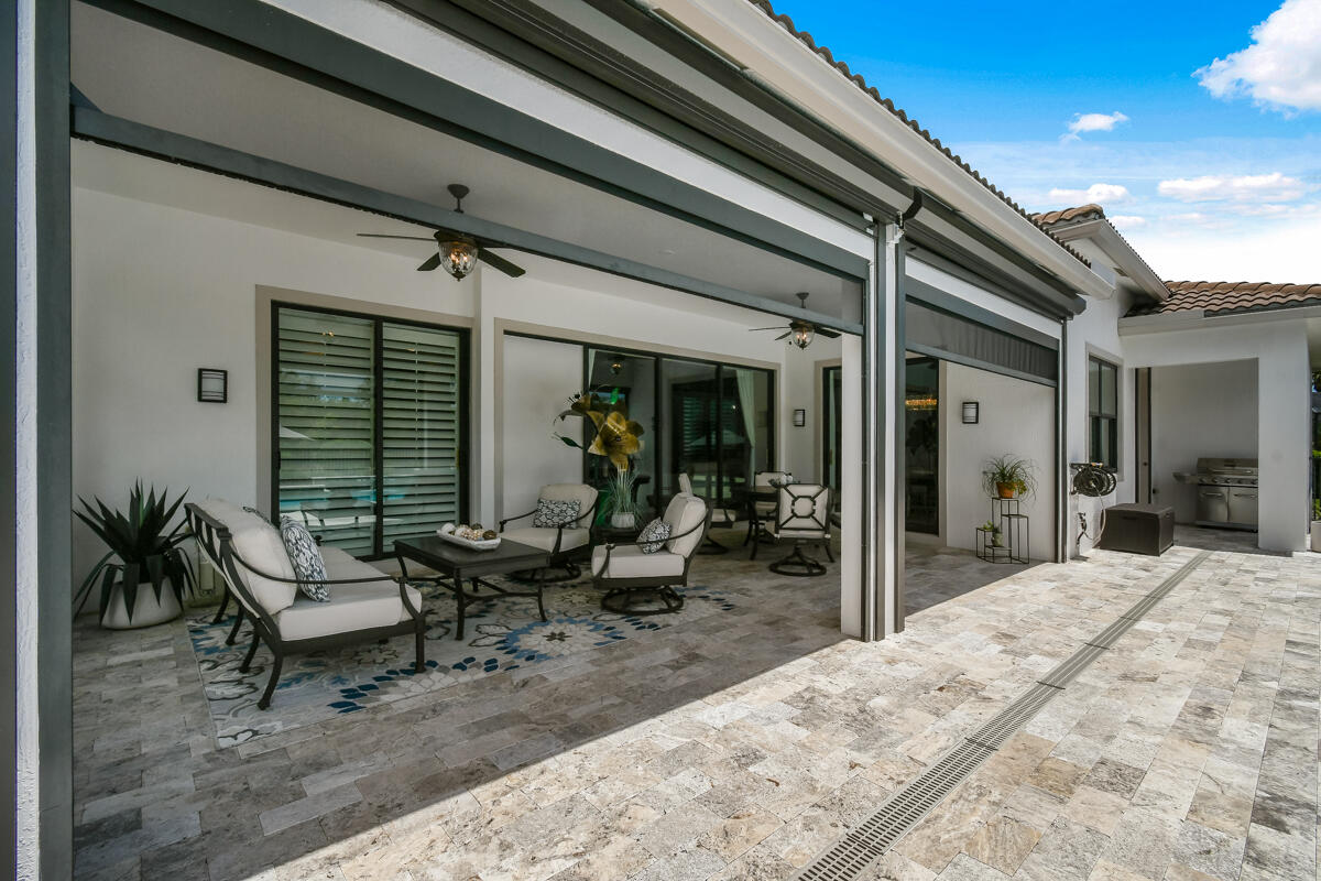 749 SW Sea Green Street