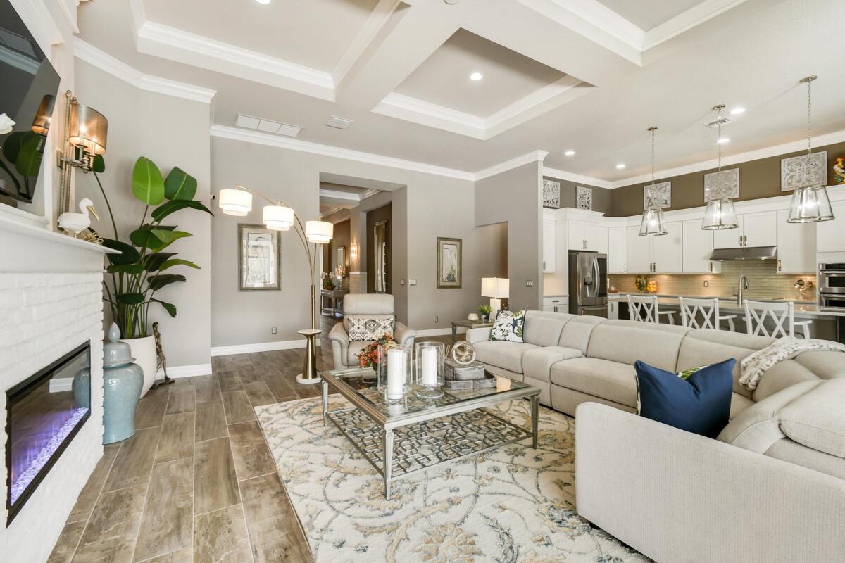 749 SW Sea Green Street