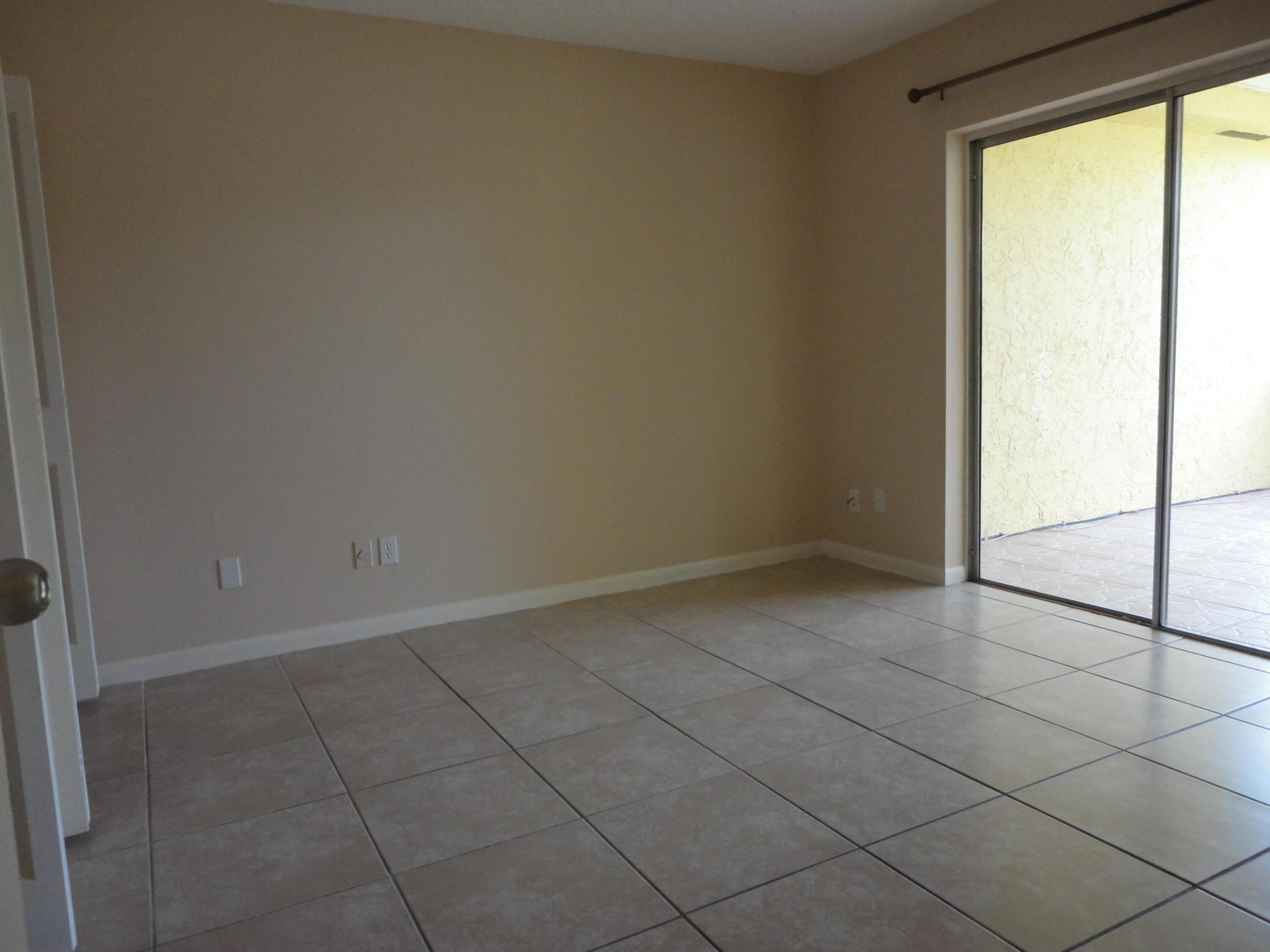 212 Sparrow Drive 3