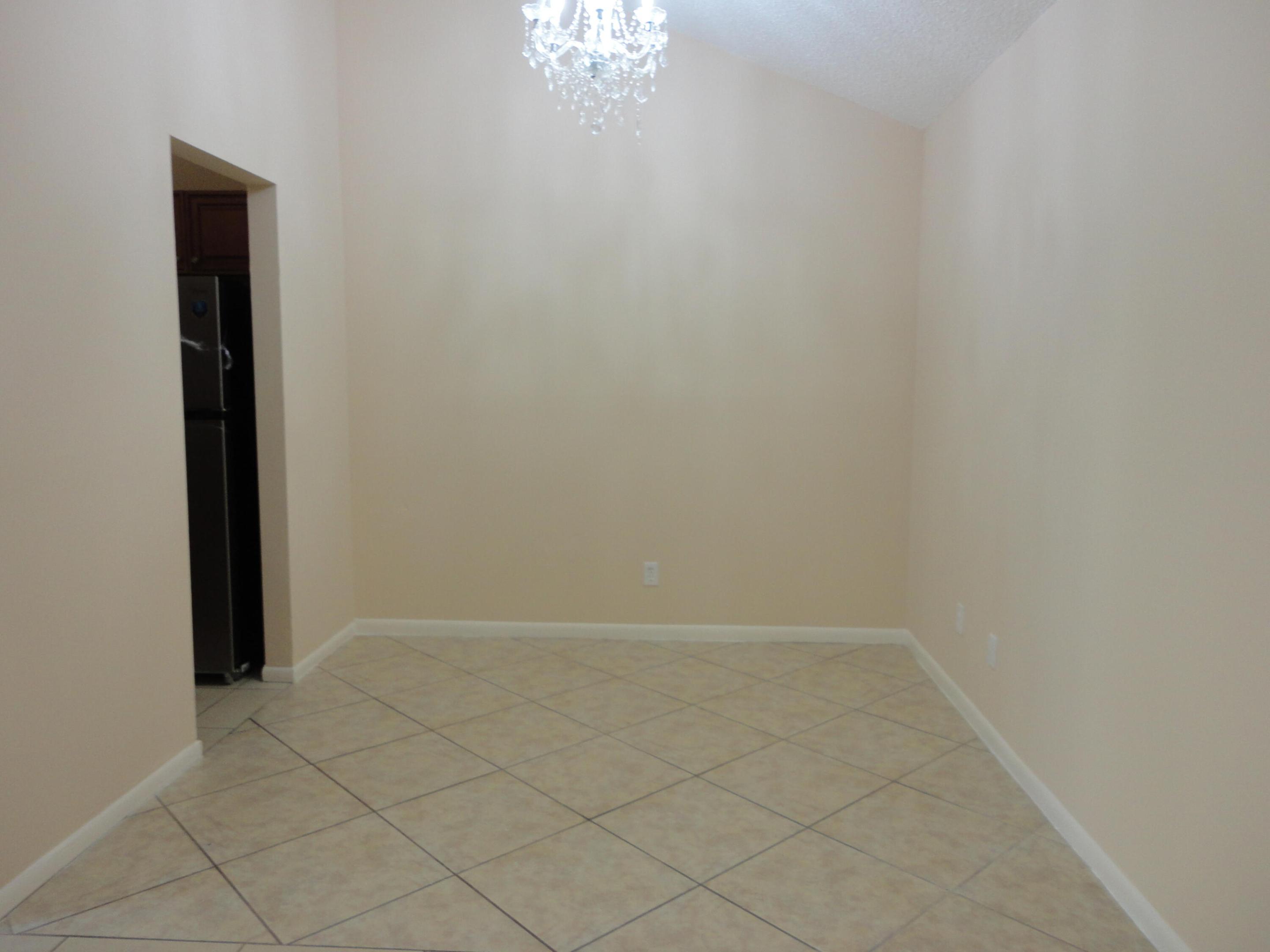 212 Sparrow Drive 3