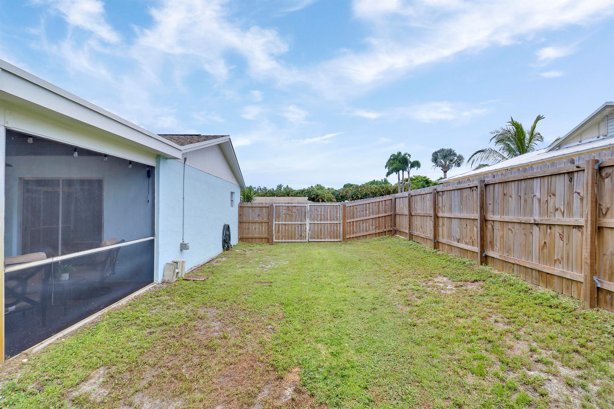 612 Oak Ter Terrace
