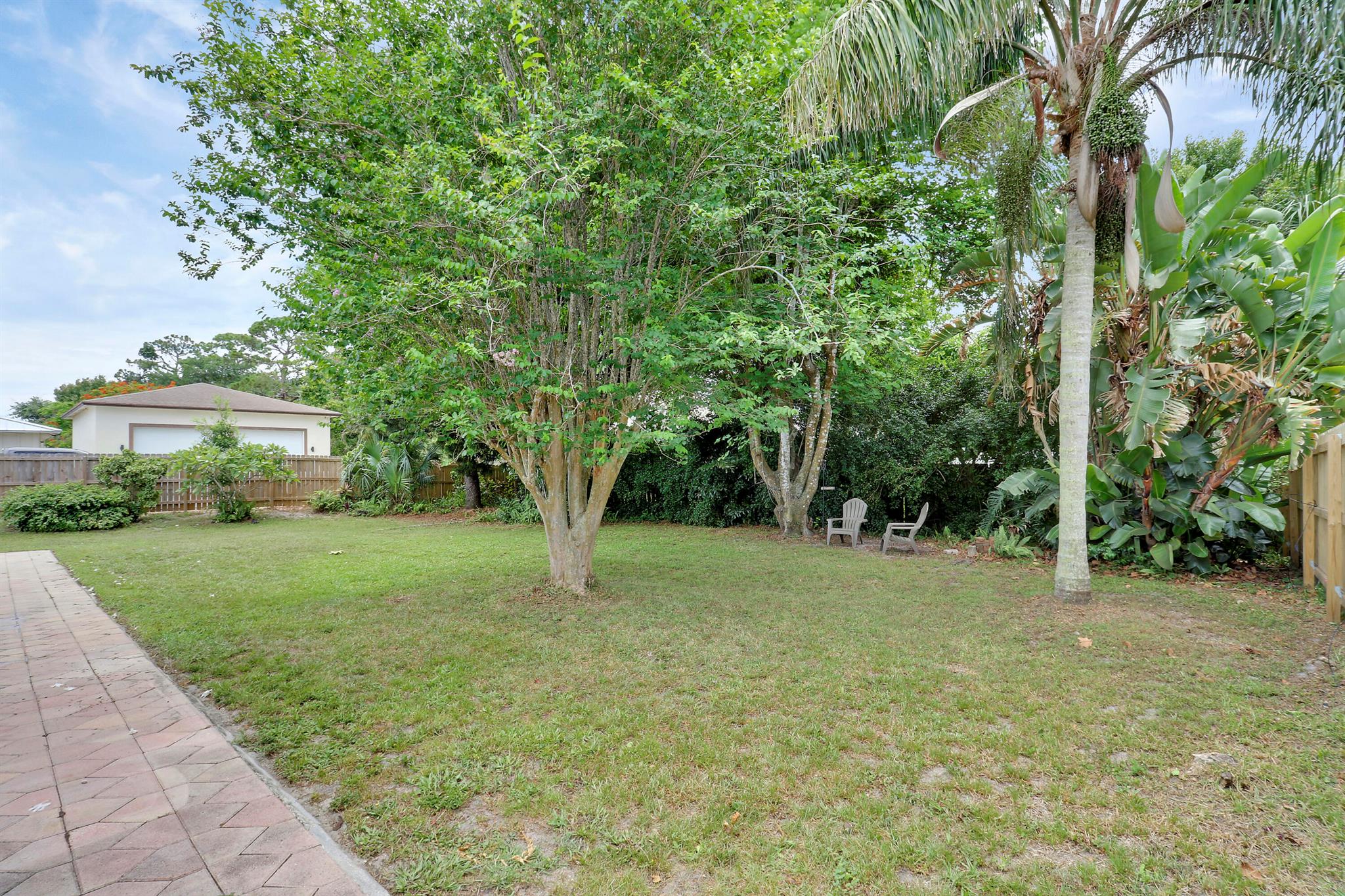 612 Oak Ter Terrace