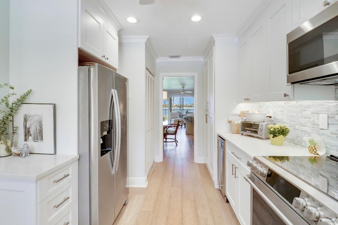 300 Intracoastal Place 204