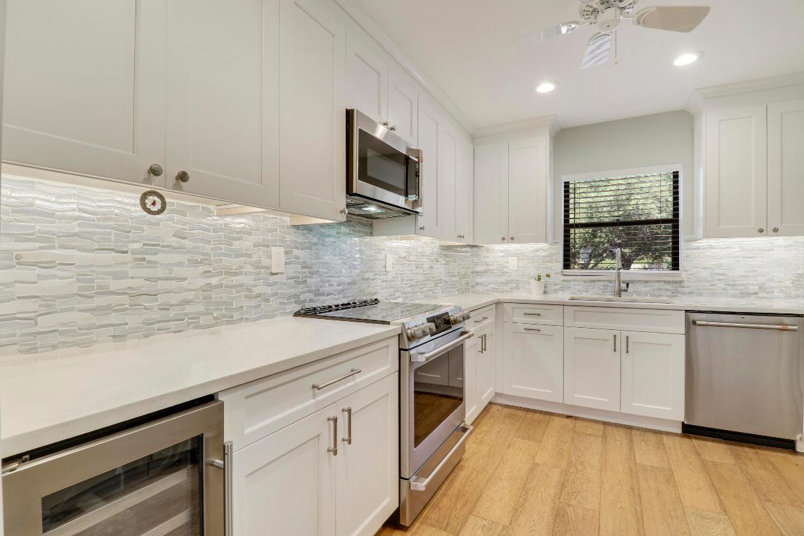 300 Intracoastal Place 204