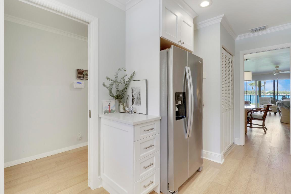 300 Intracoastal Place 204