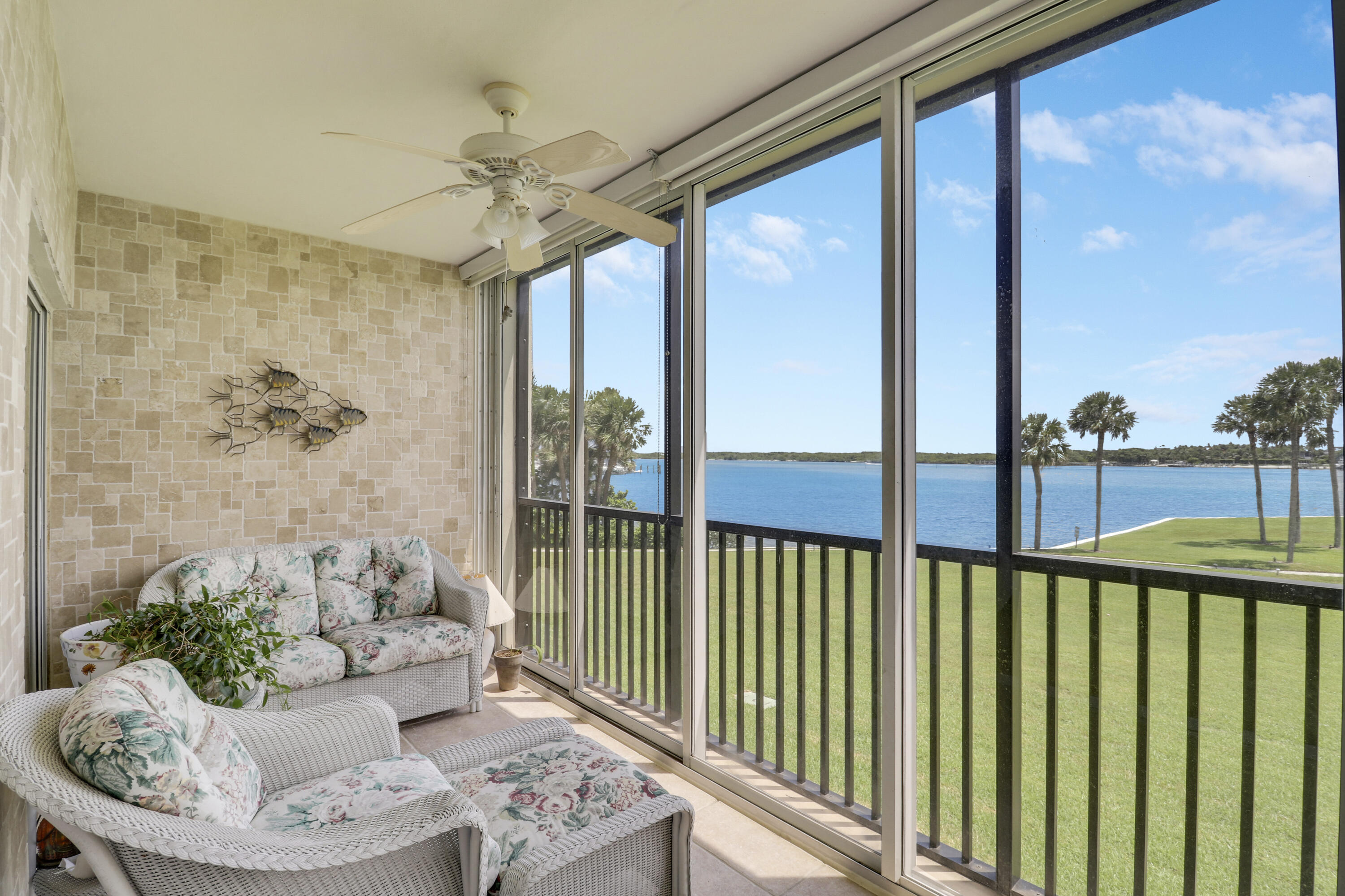 300 Intracoastal Place 204