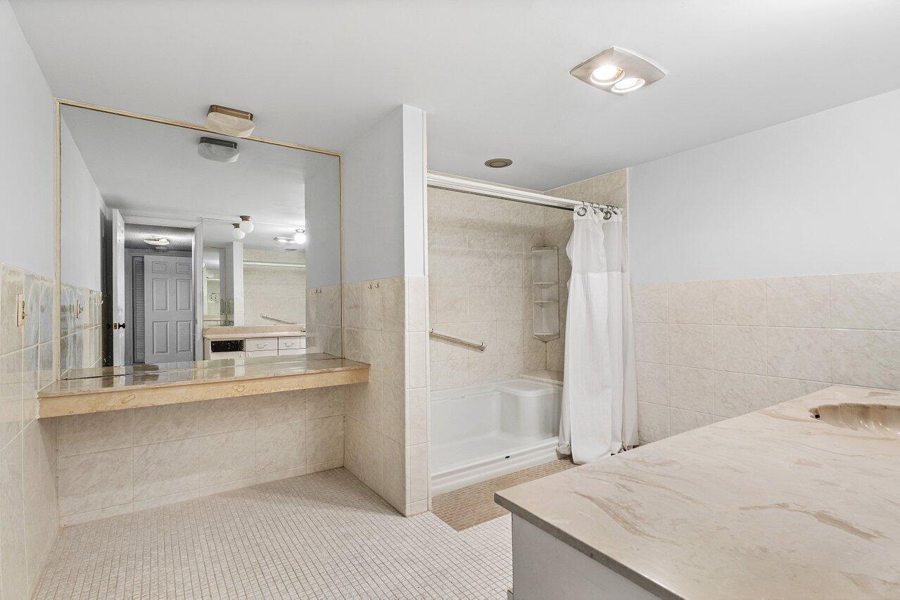 2000 S Ocean Boulevard 108