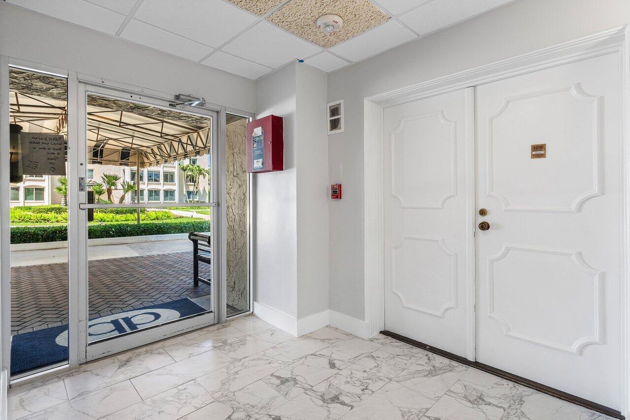 2000 S Ocean Boulevard 108