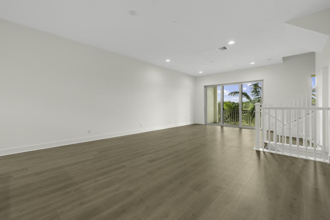 5143 Beckman Ter Terrace