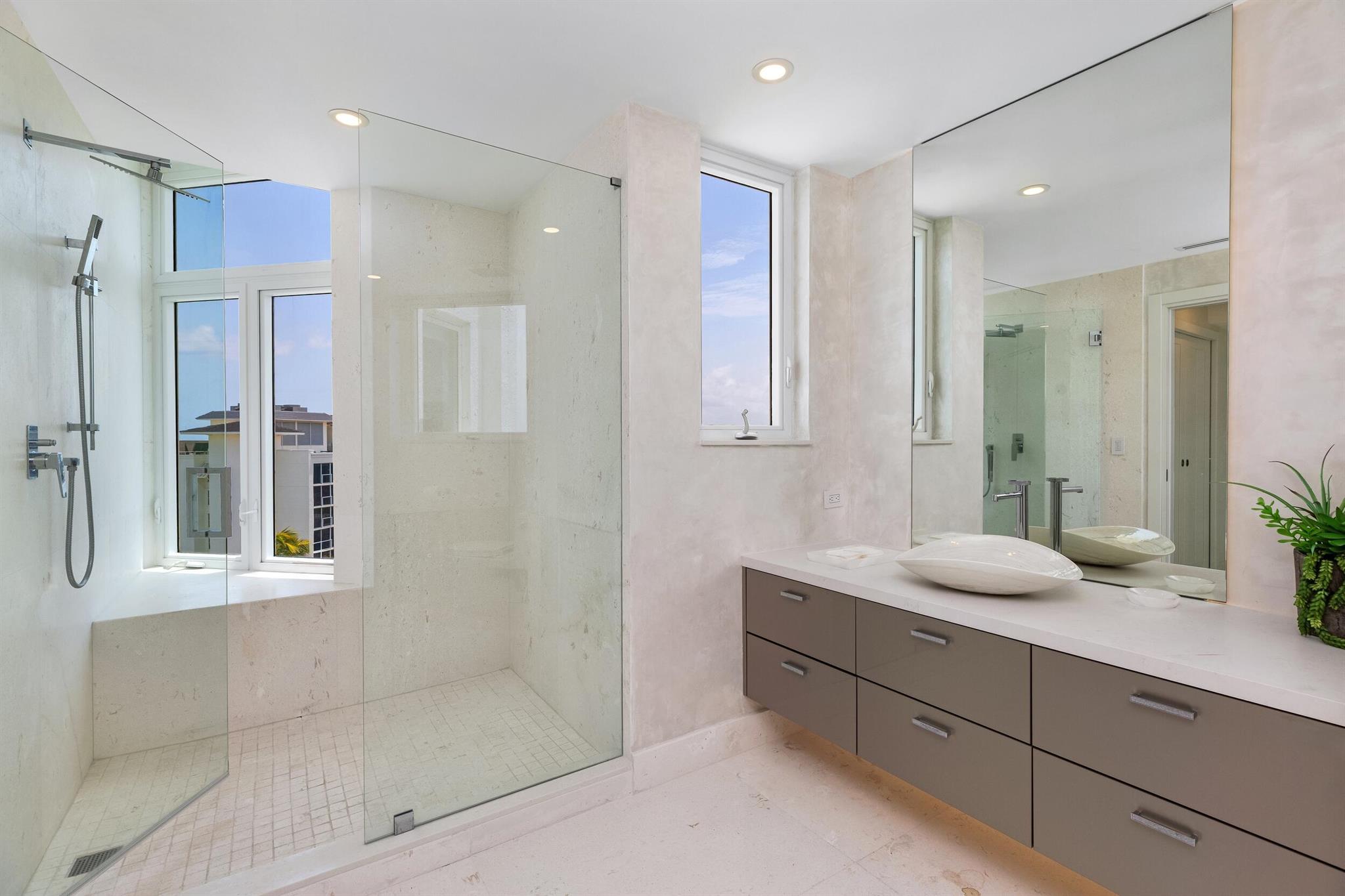 800 S Ocean Boulevard Ph6