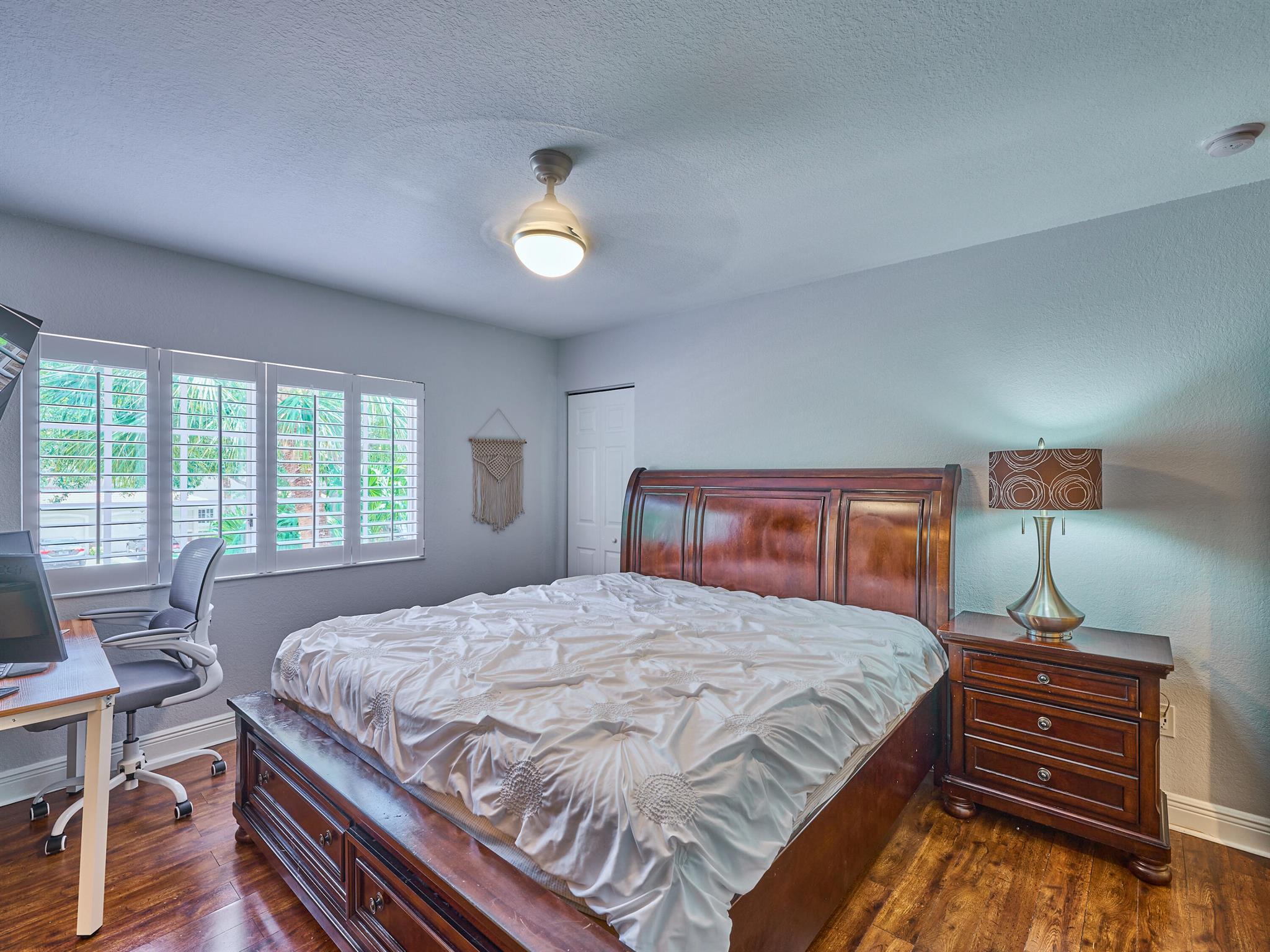 6725 Old Farm Trail