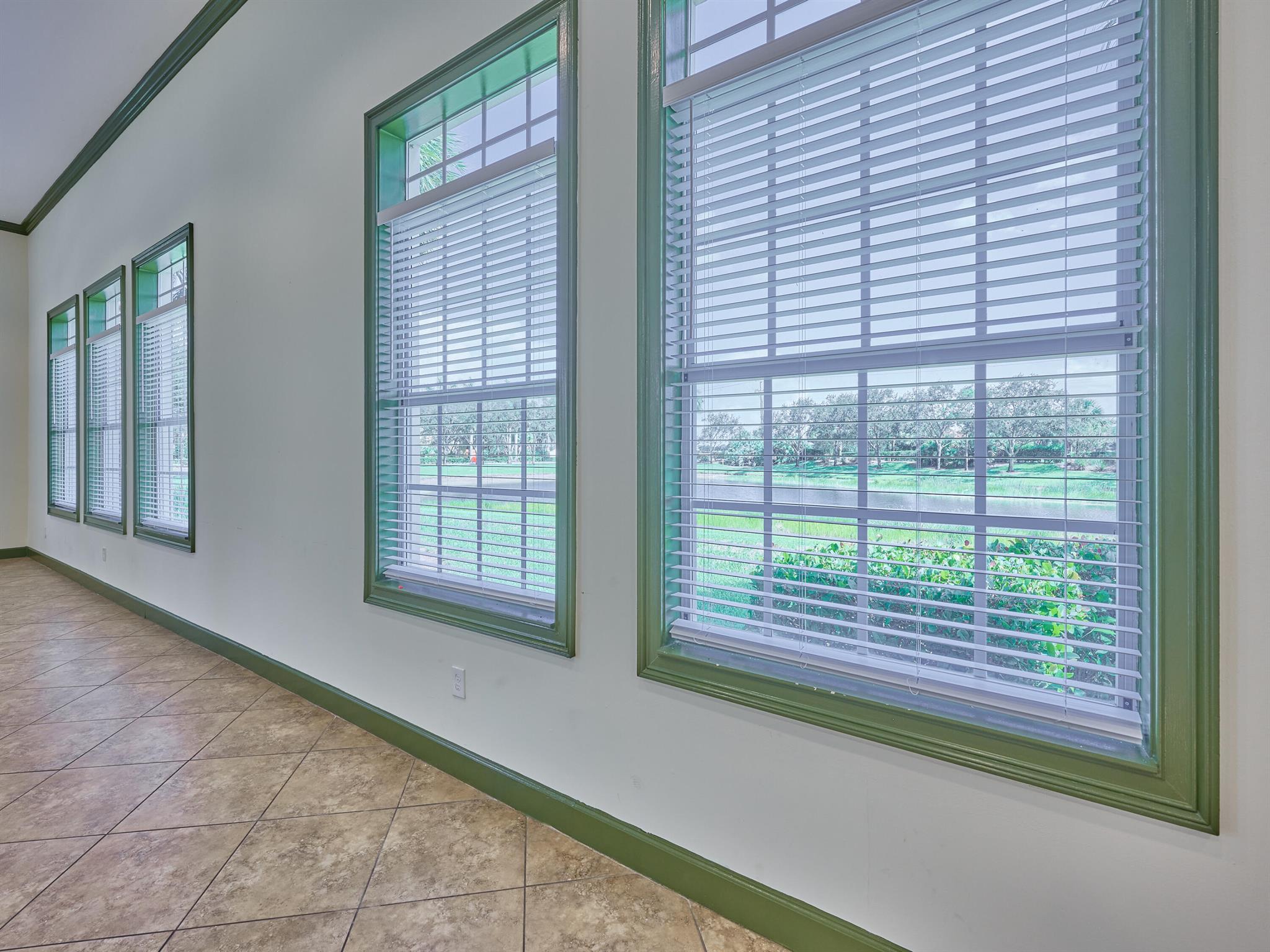 6725 Old Farm Trail