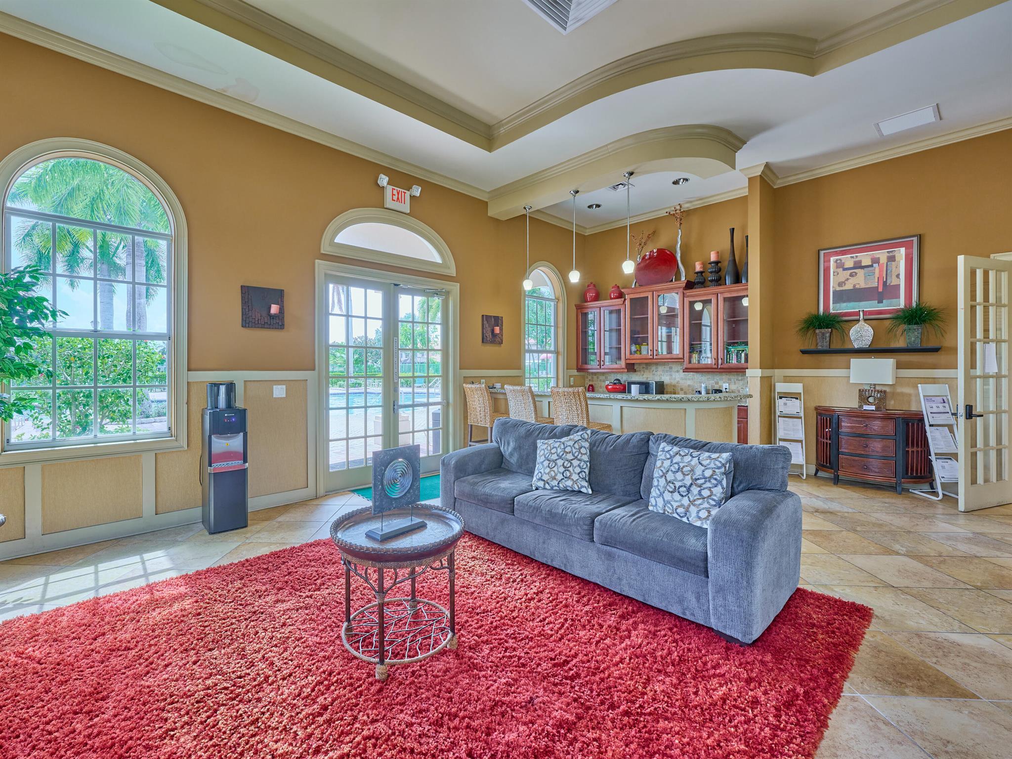 6725 Old Farm Trail