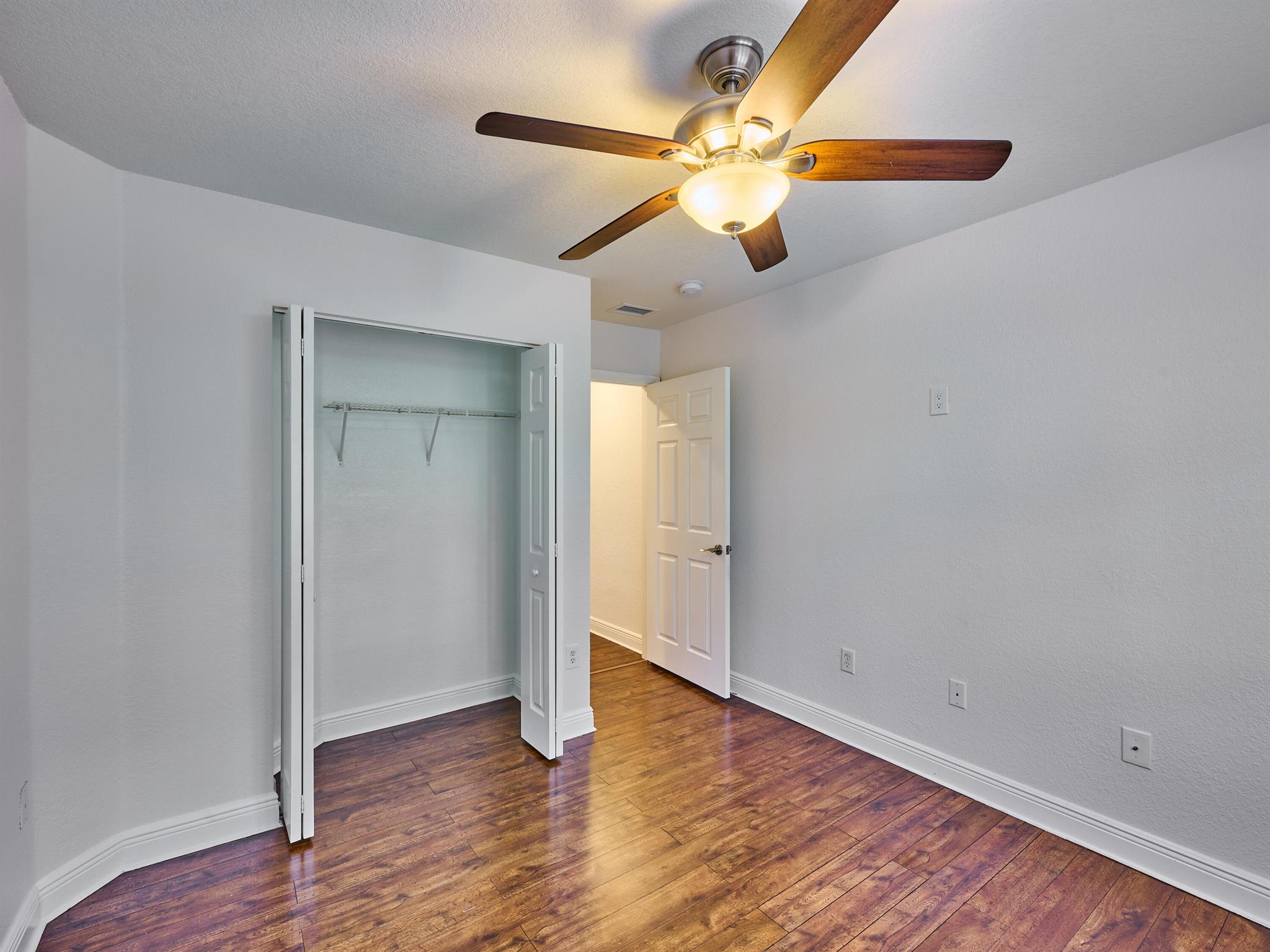 6725 Old Farm Trail