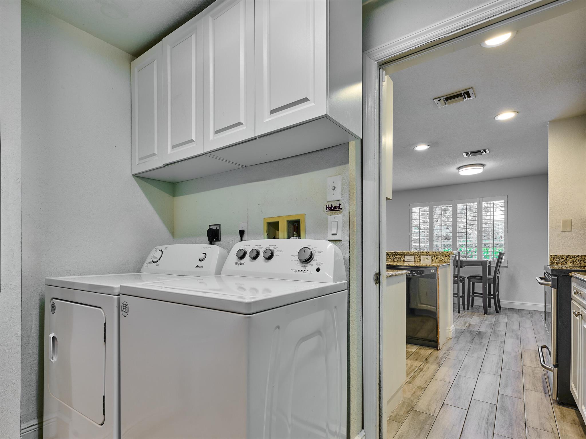 6725 Old Farm Trail