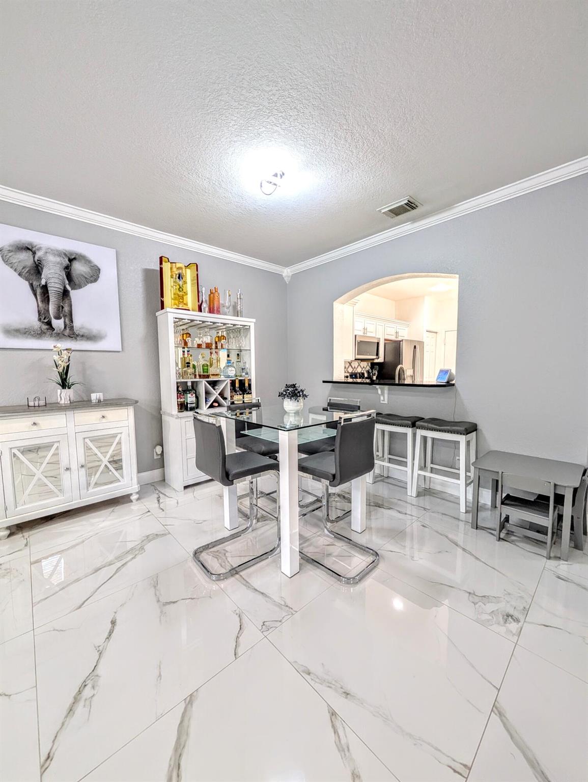 2196 Oakmont Drive