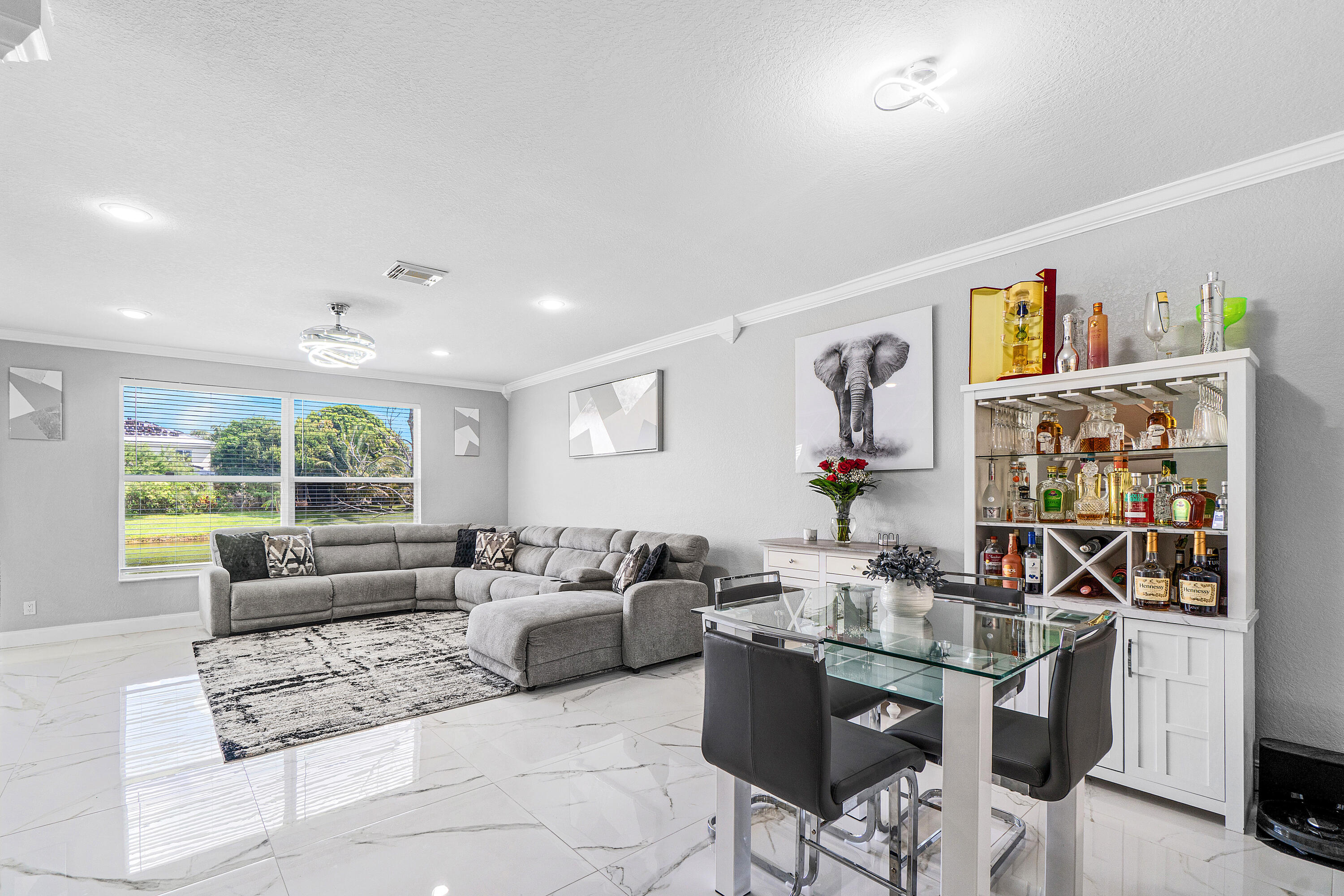 2196 Oakmont Drive