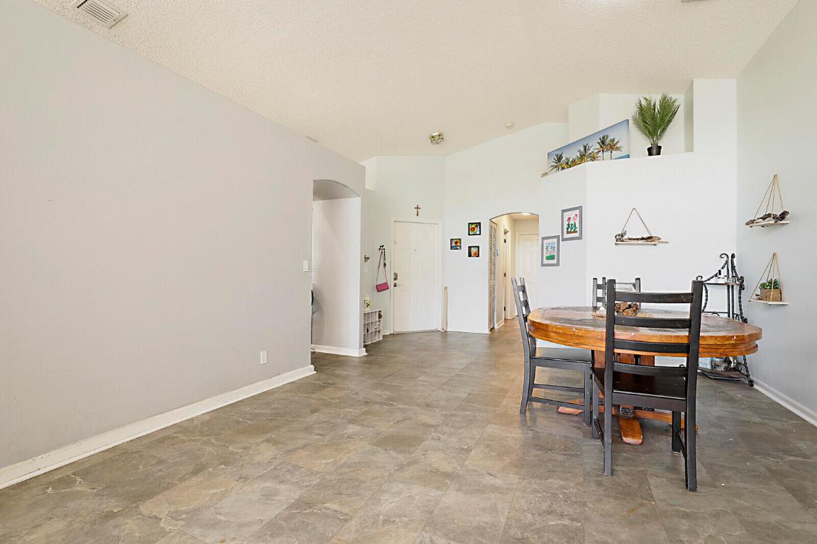 6195 Grand Cypress Circle