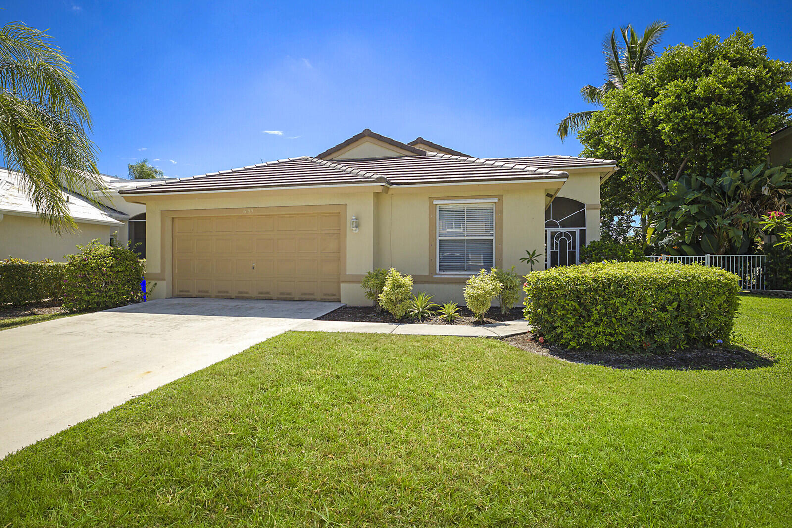 6195 Grand Cypress Circle