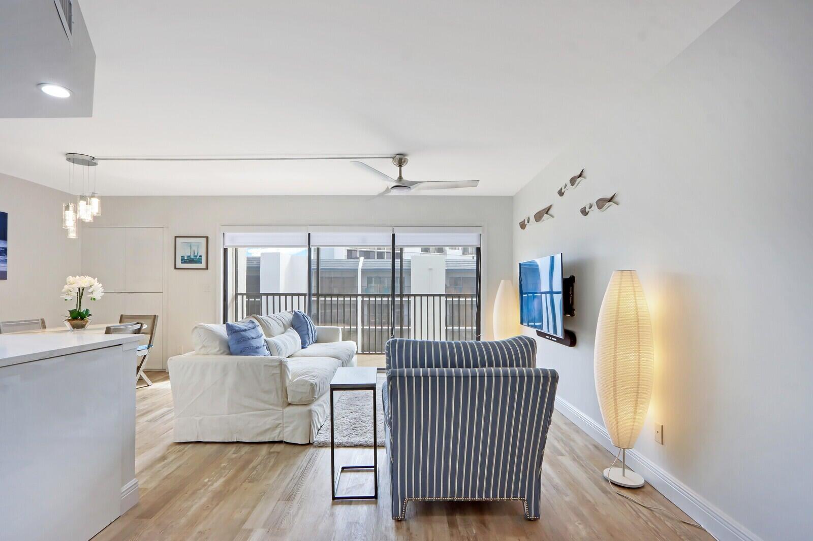 1605 S Us Highway 1 D405