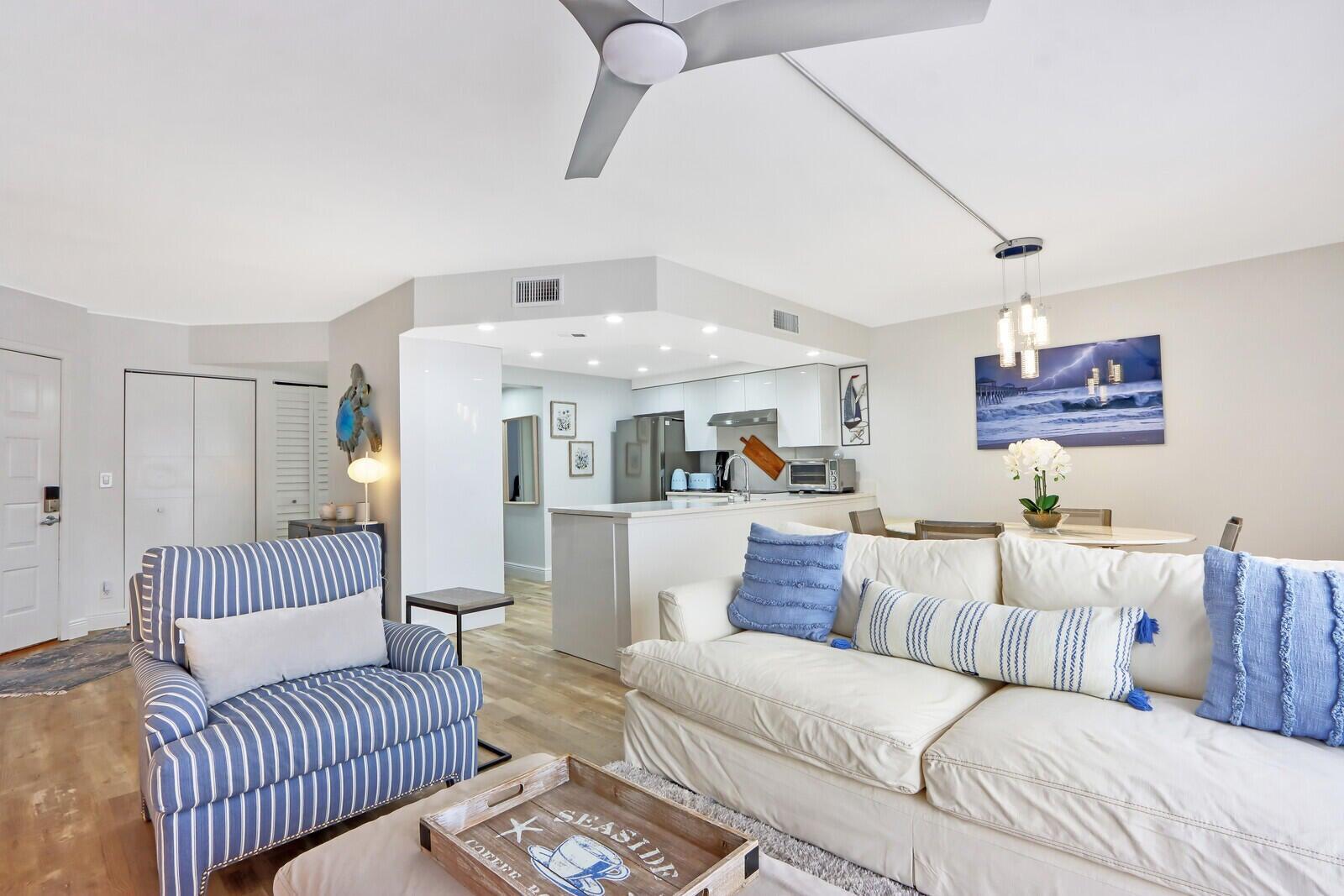 1605 S Us Highway 1 D405