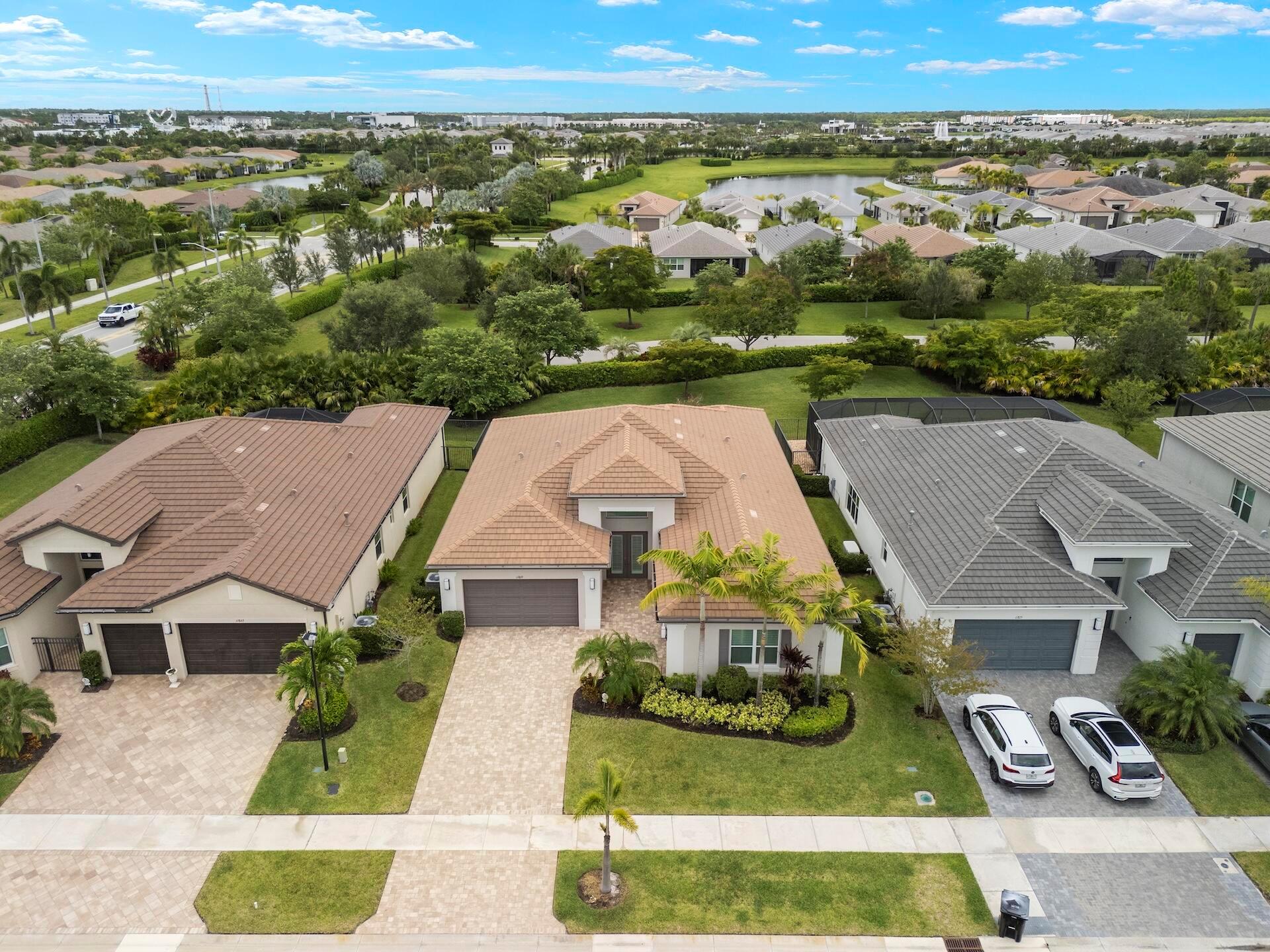 11869 SW Marigold Lakes Drive