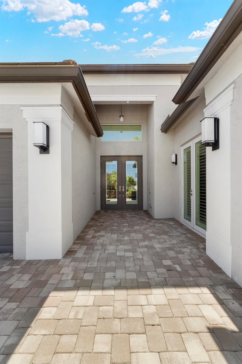 11869 SW Marigold Lakes Drive