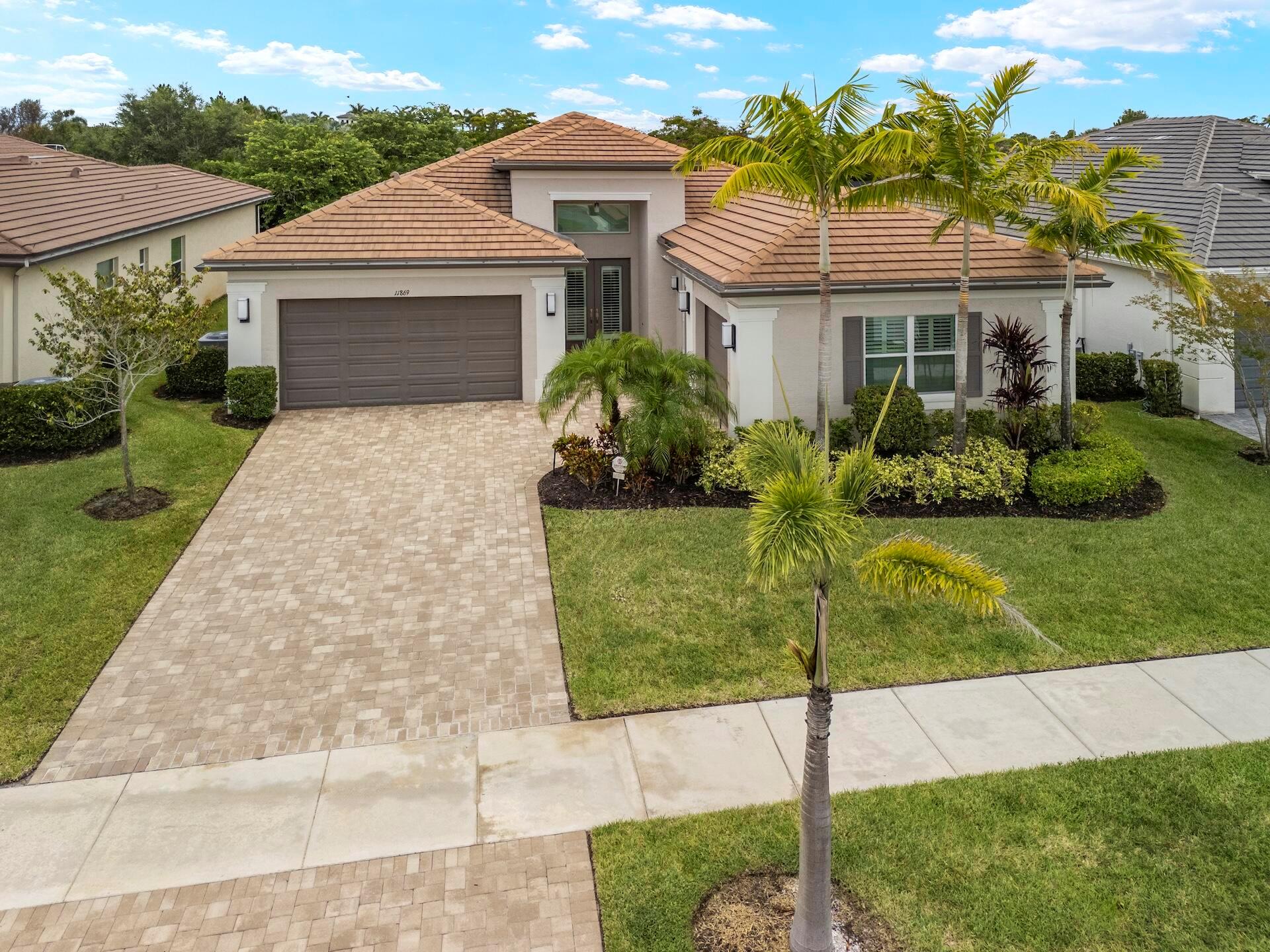 11869 SW Marigold Lakes Drive