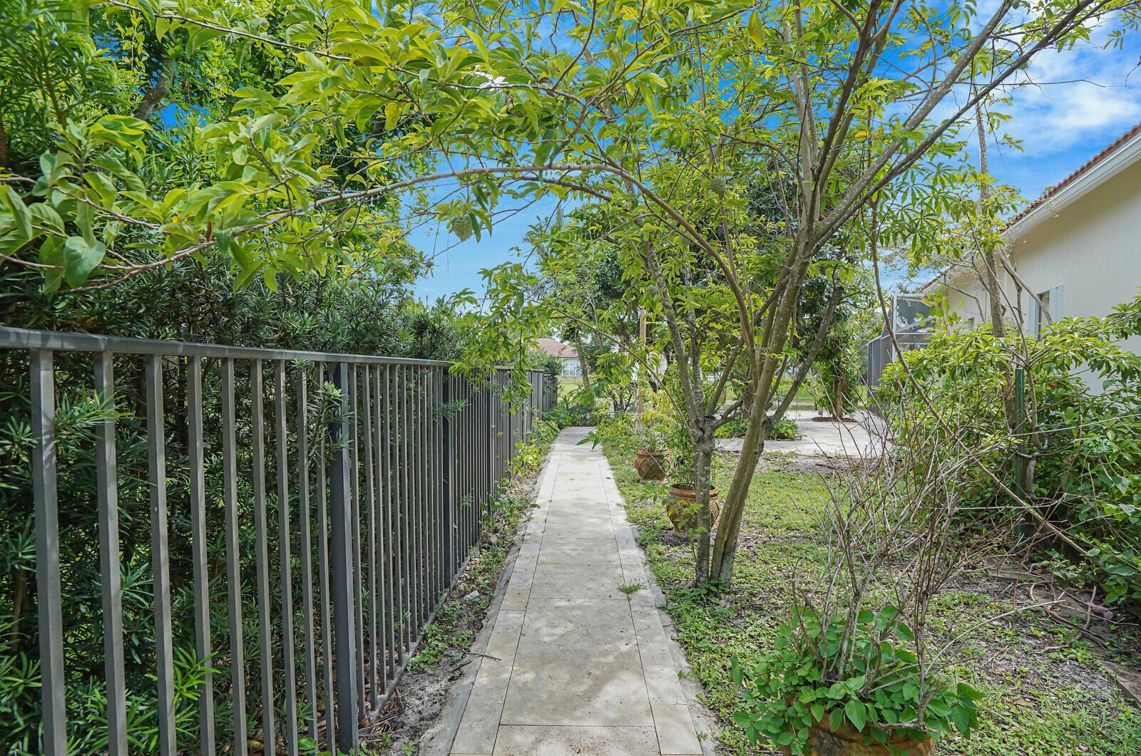 6089 Bither Way