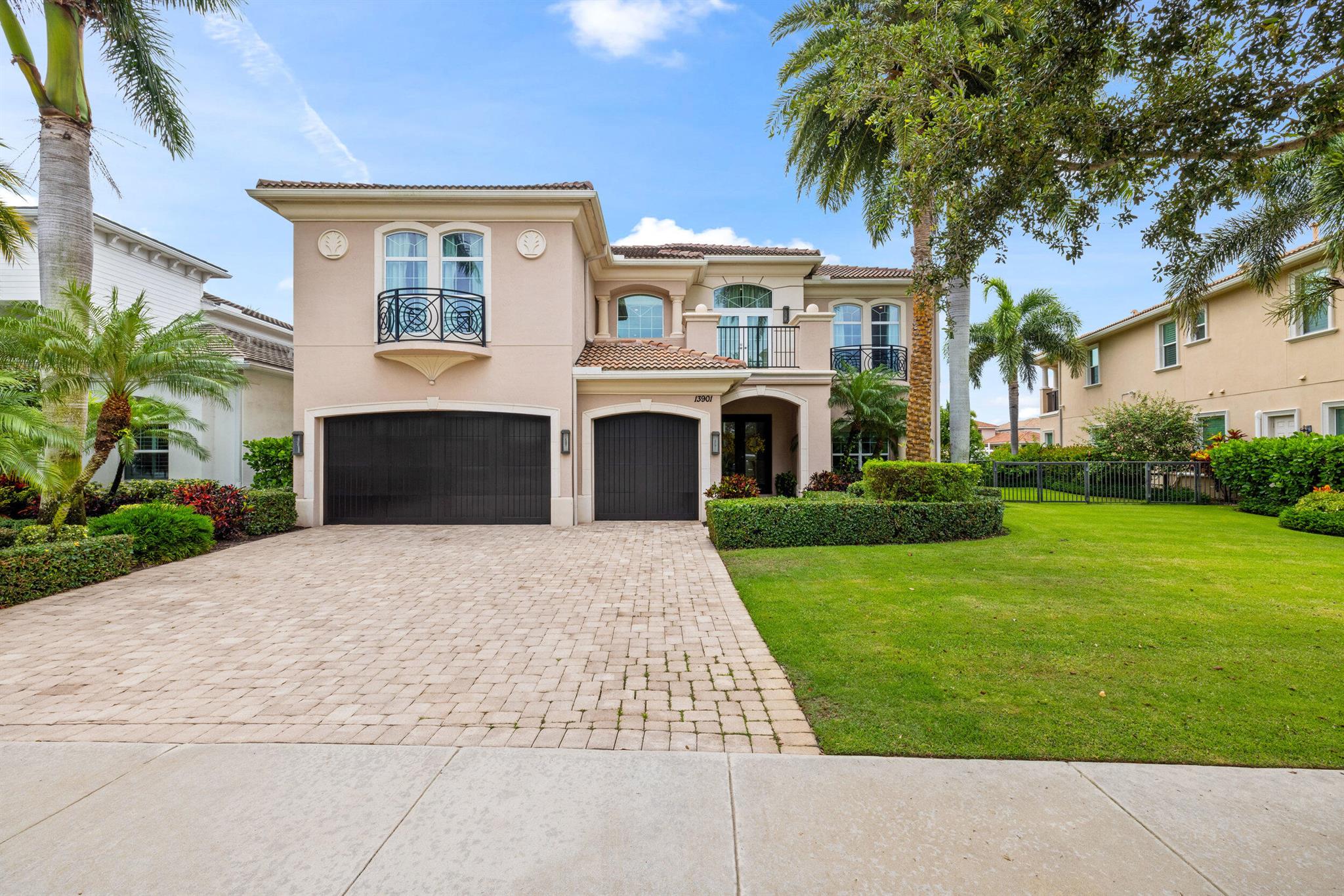 13901 Willow Cay Drive