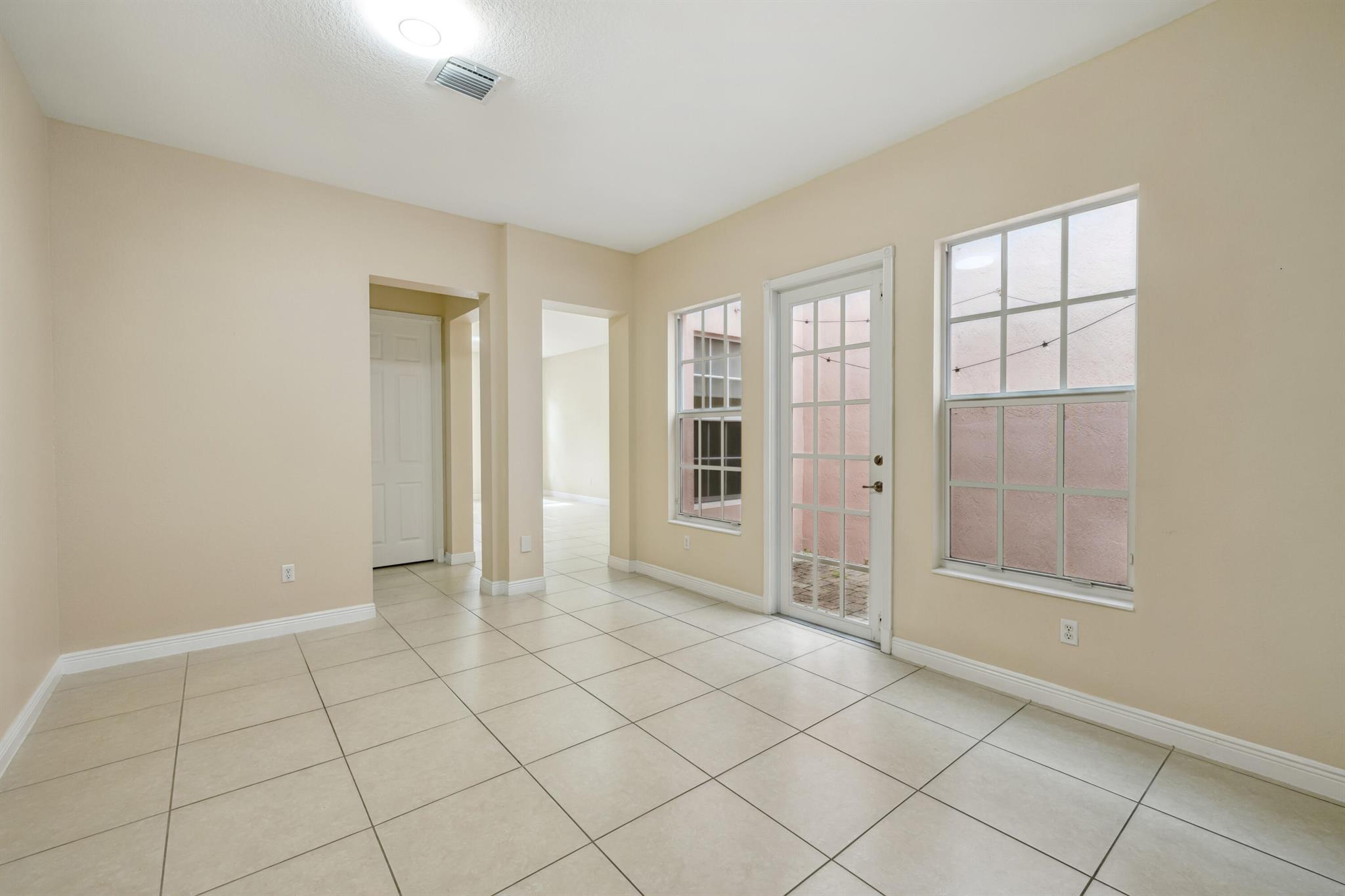 810 NW 83rd Lane