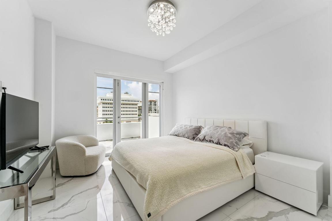 155 E Boca Raton Road 603