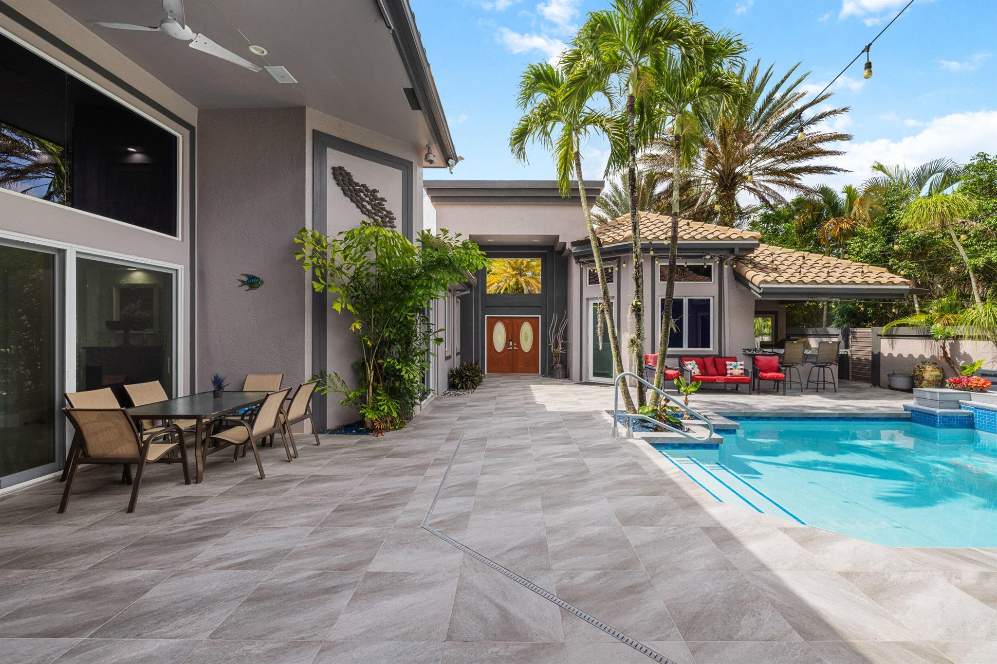 6595 NW 32nd Terrace