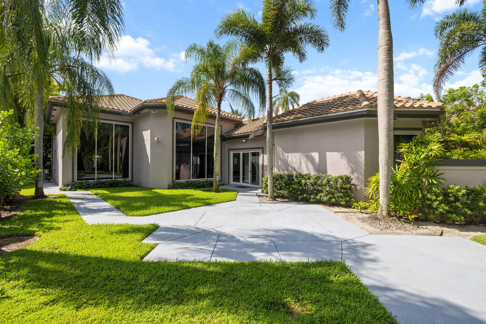 6595 NW 32nd Terrace